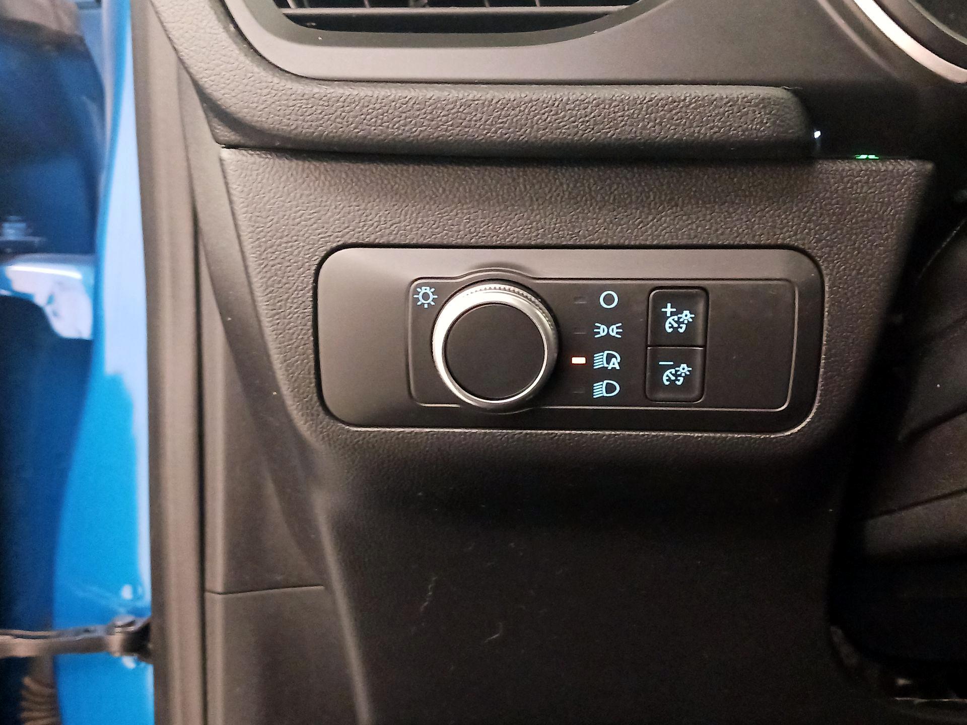 Thumbnail: 2020 Ford Escape - 13