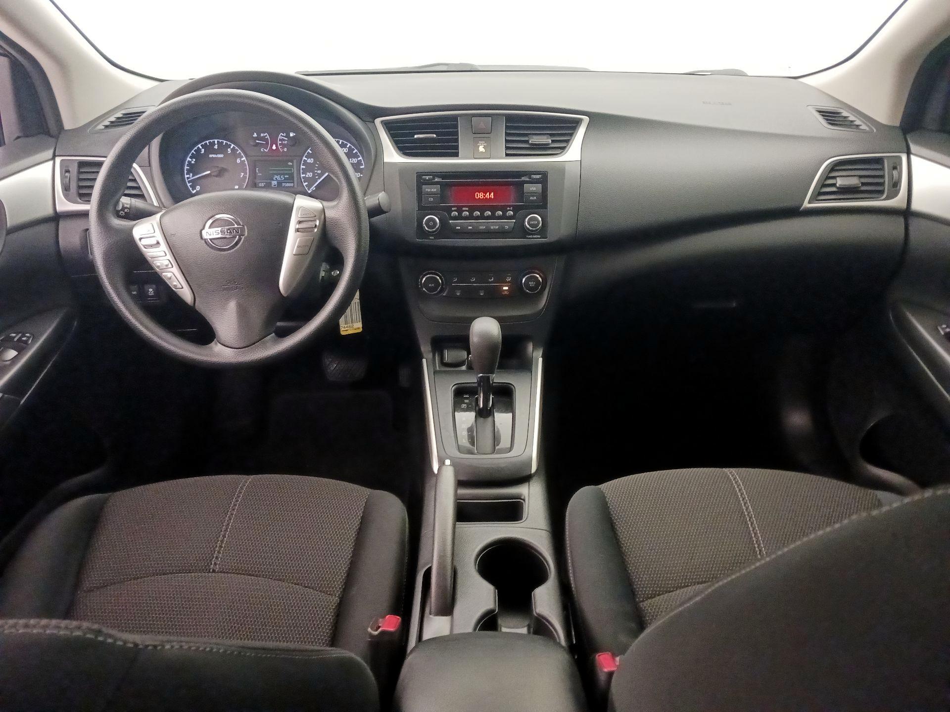 Thumbnail: 2017 Nissan Sentra - 9