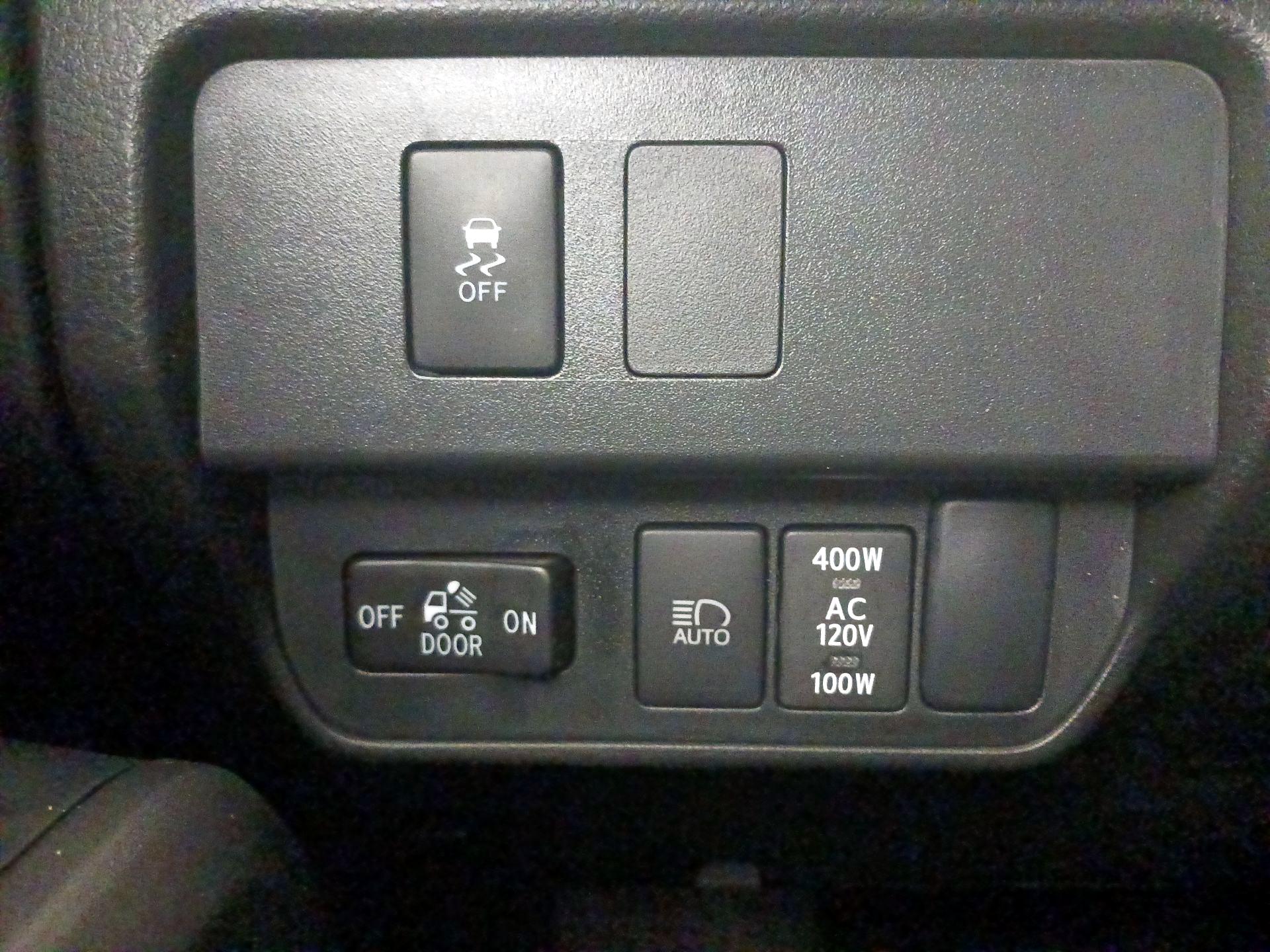 Thumbnail: 2023 Toyota Tacoma - 13