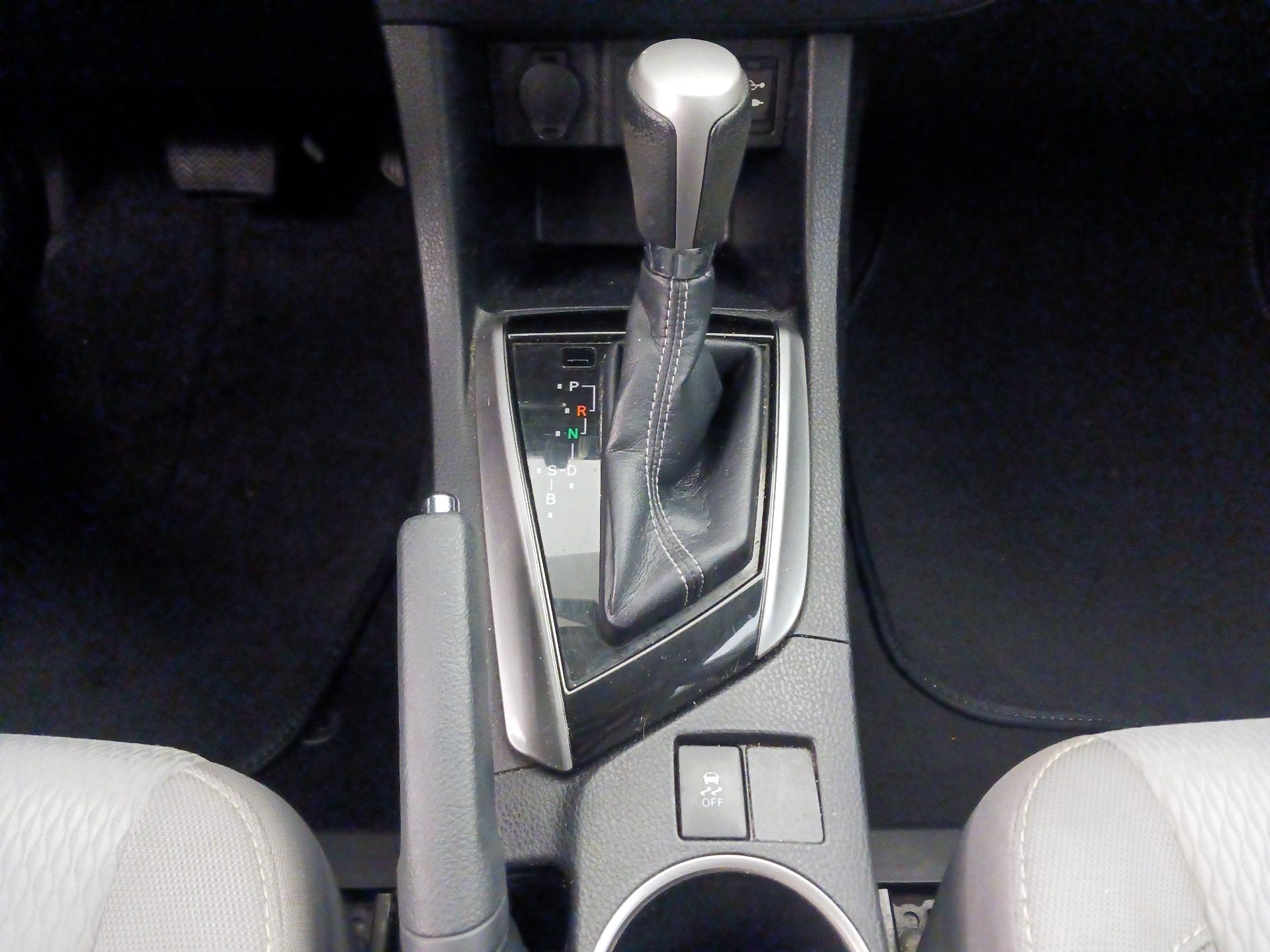 Thumbnail: 2016 Toyota Corolla - 17