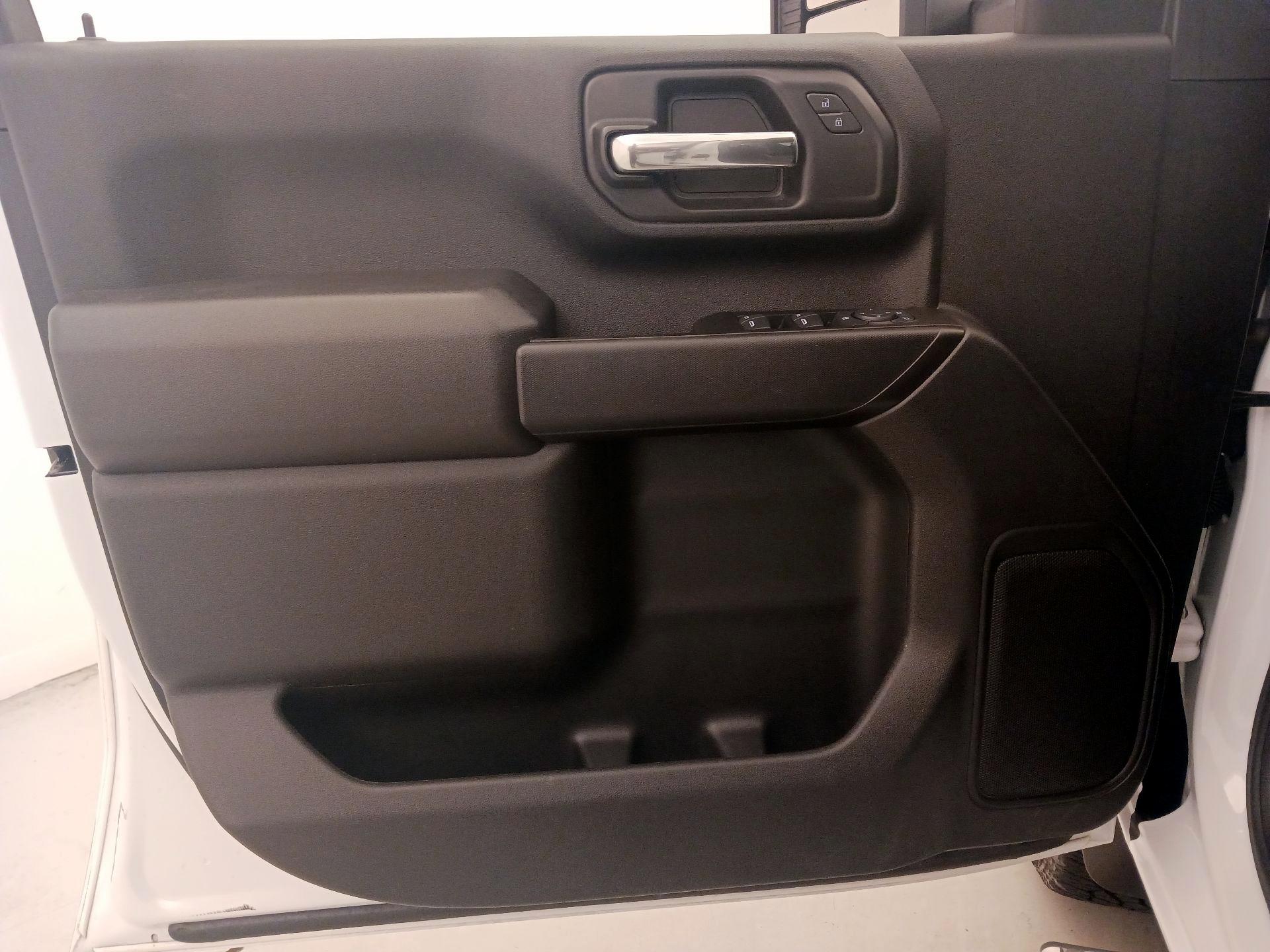 Thumbnail: 2025 Chevrolet Silverado 2500 - 12