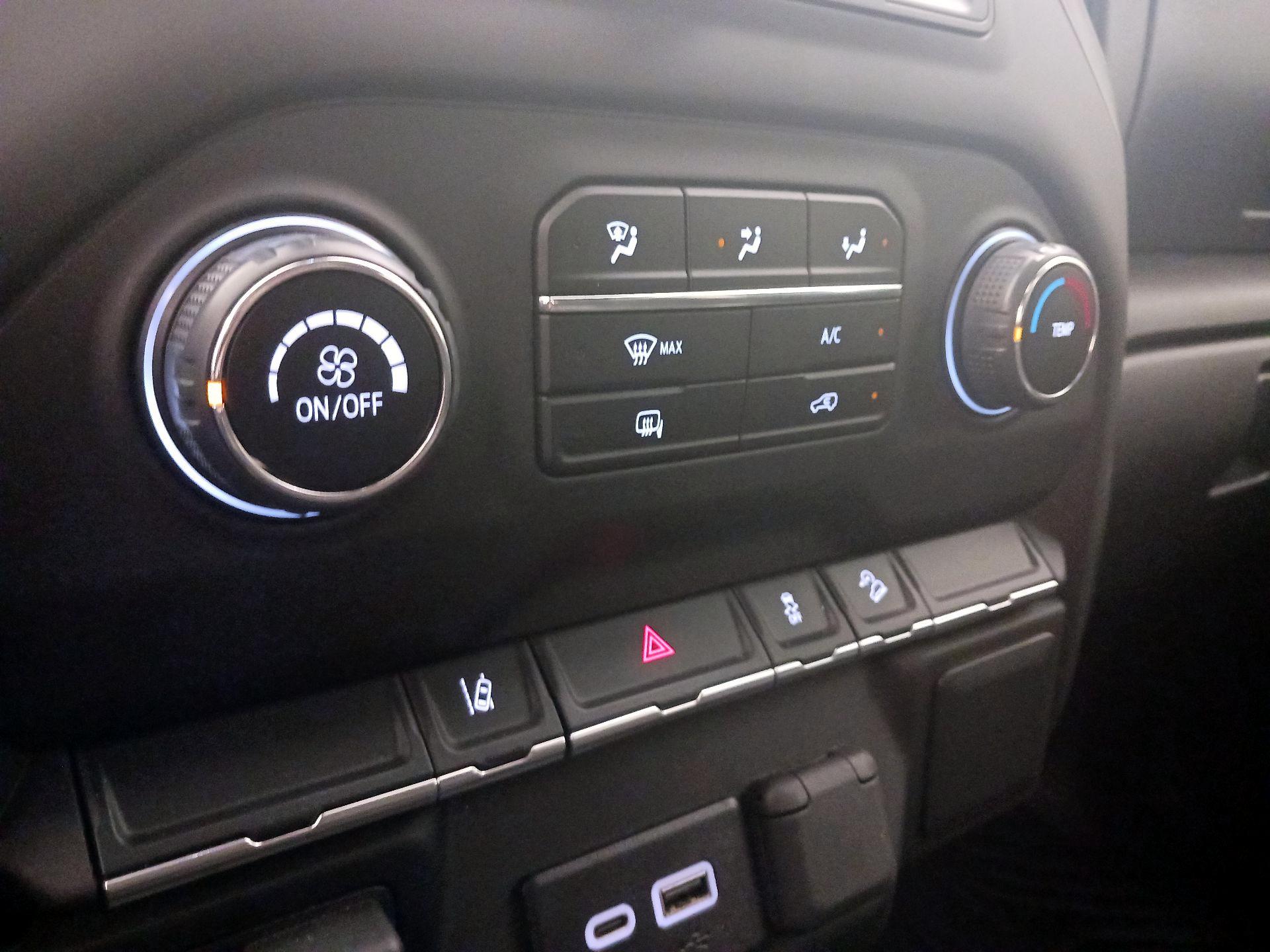 Thumbnail: 2025 Chevrolet Silverado 2500 - 16