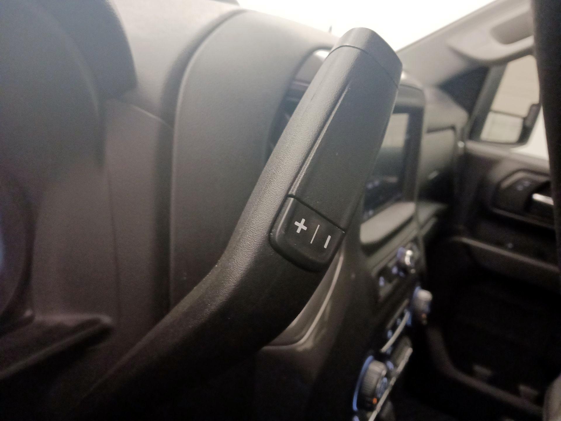 Thumbnail: 2025 Chevrolet Silverado 2500 - 17