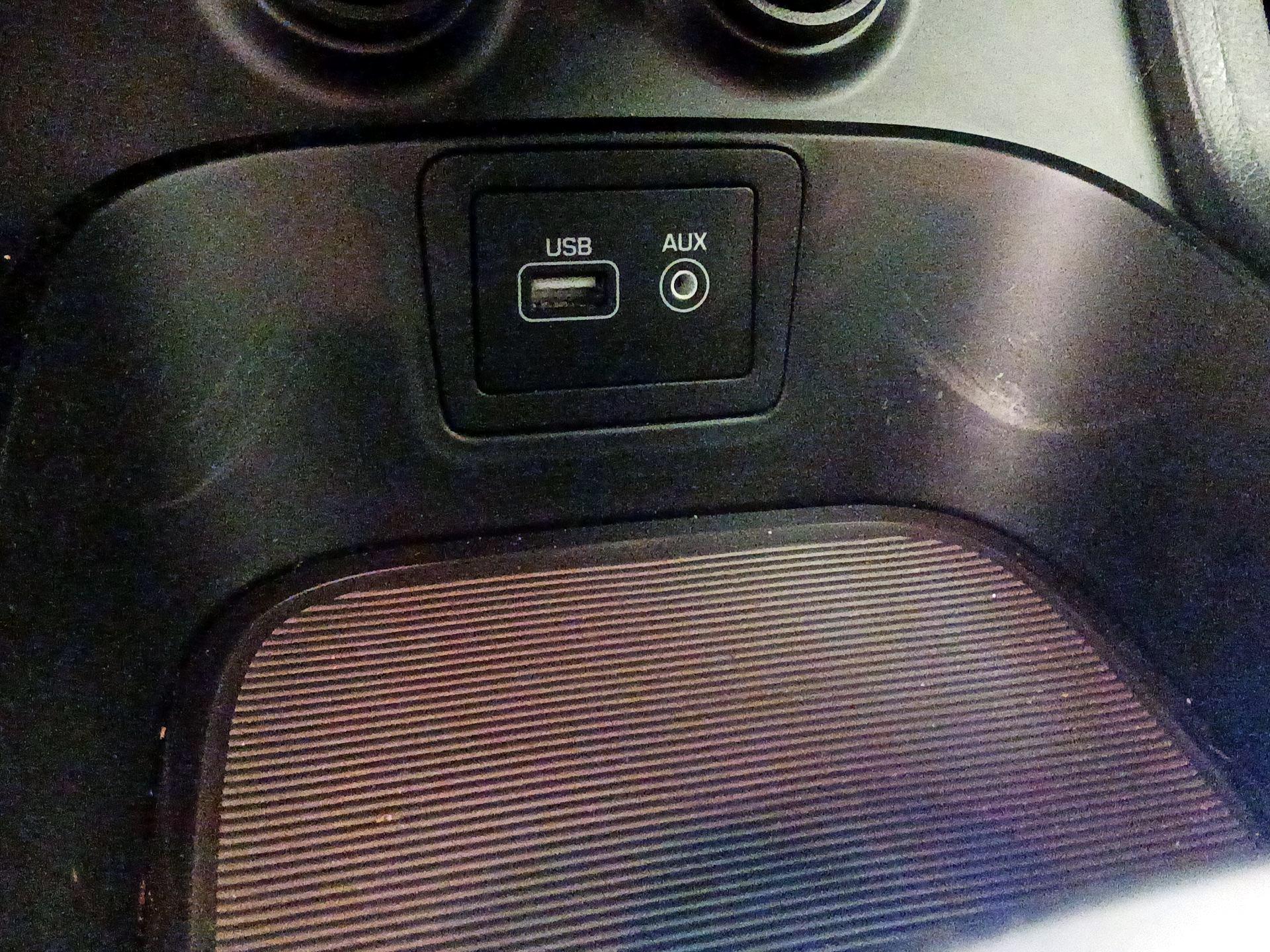 Thumbnail: 2018 Hyundai Santa Fe - 18