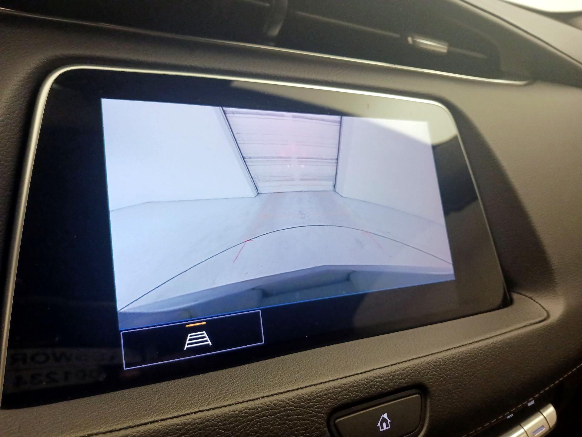 Thumbnail: 2022 Cadillac XT4 - 14