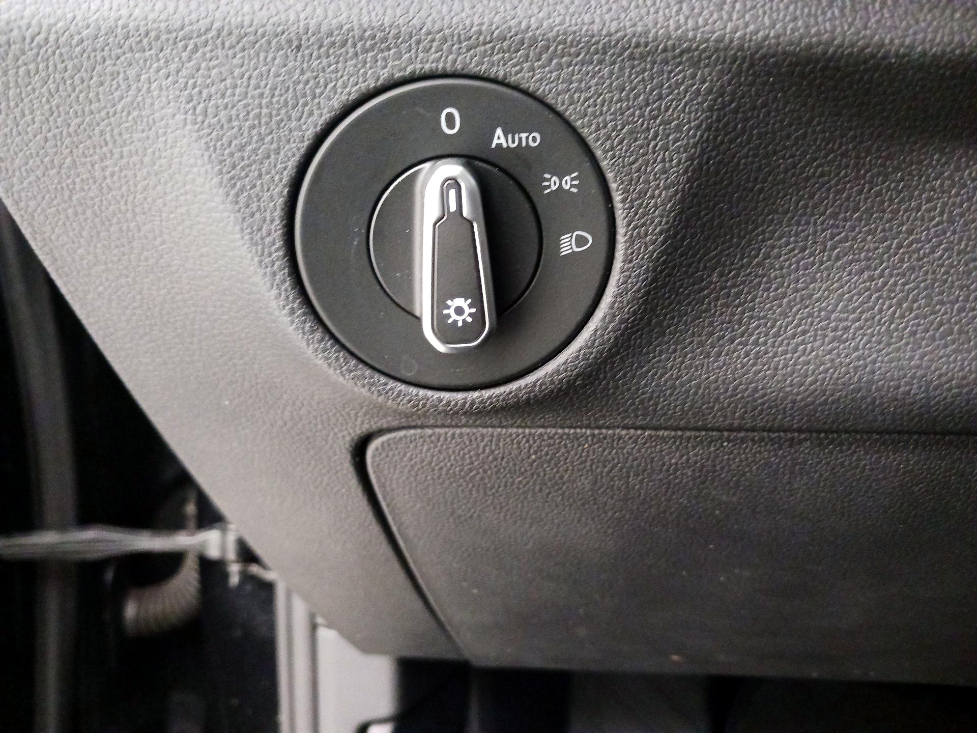 Thumbnail: 2023 Volkswagen Jetta - 13