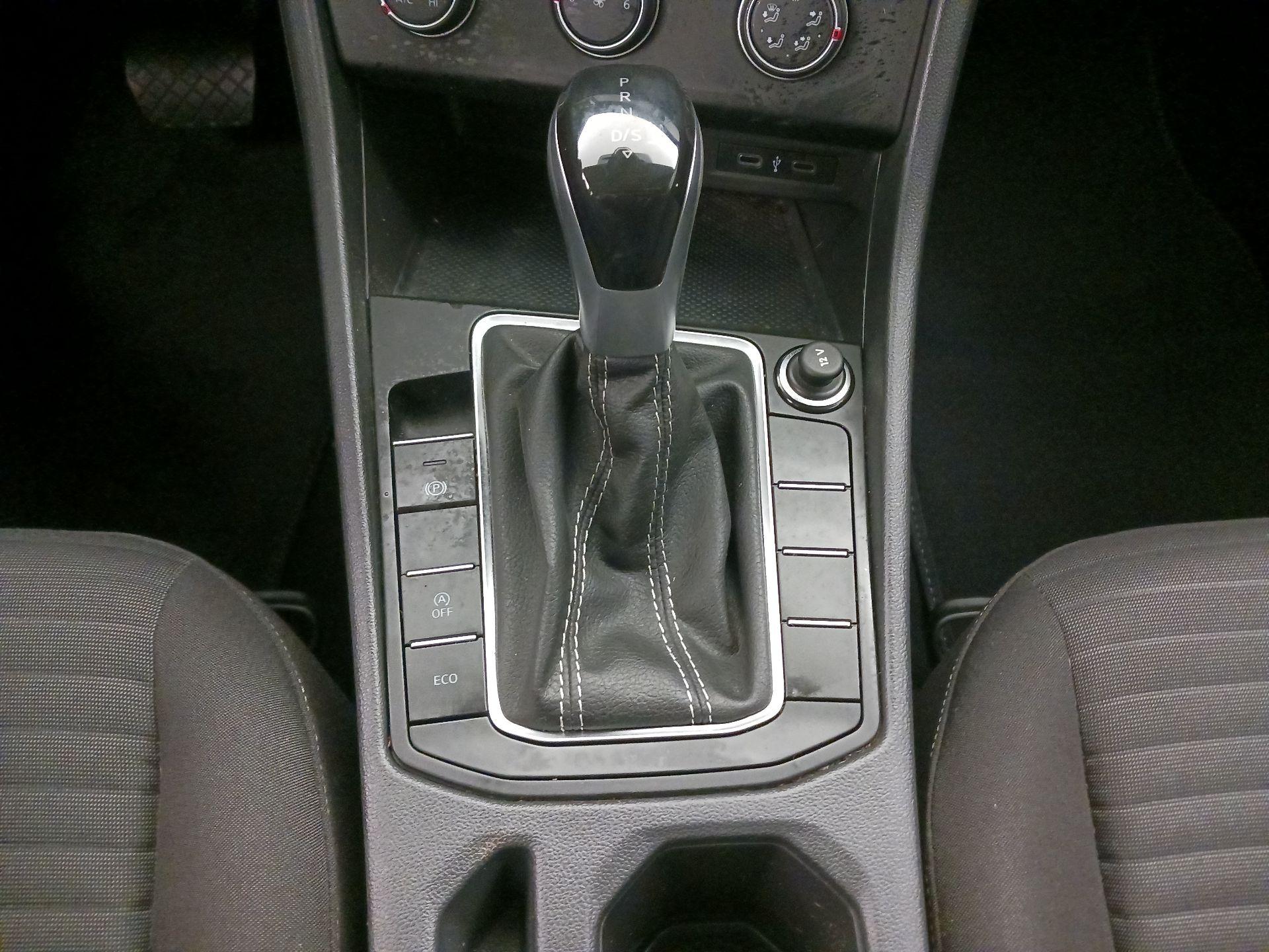 Thumbnail: 2023 Volkswagen Jetta - 17