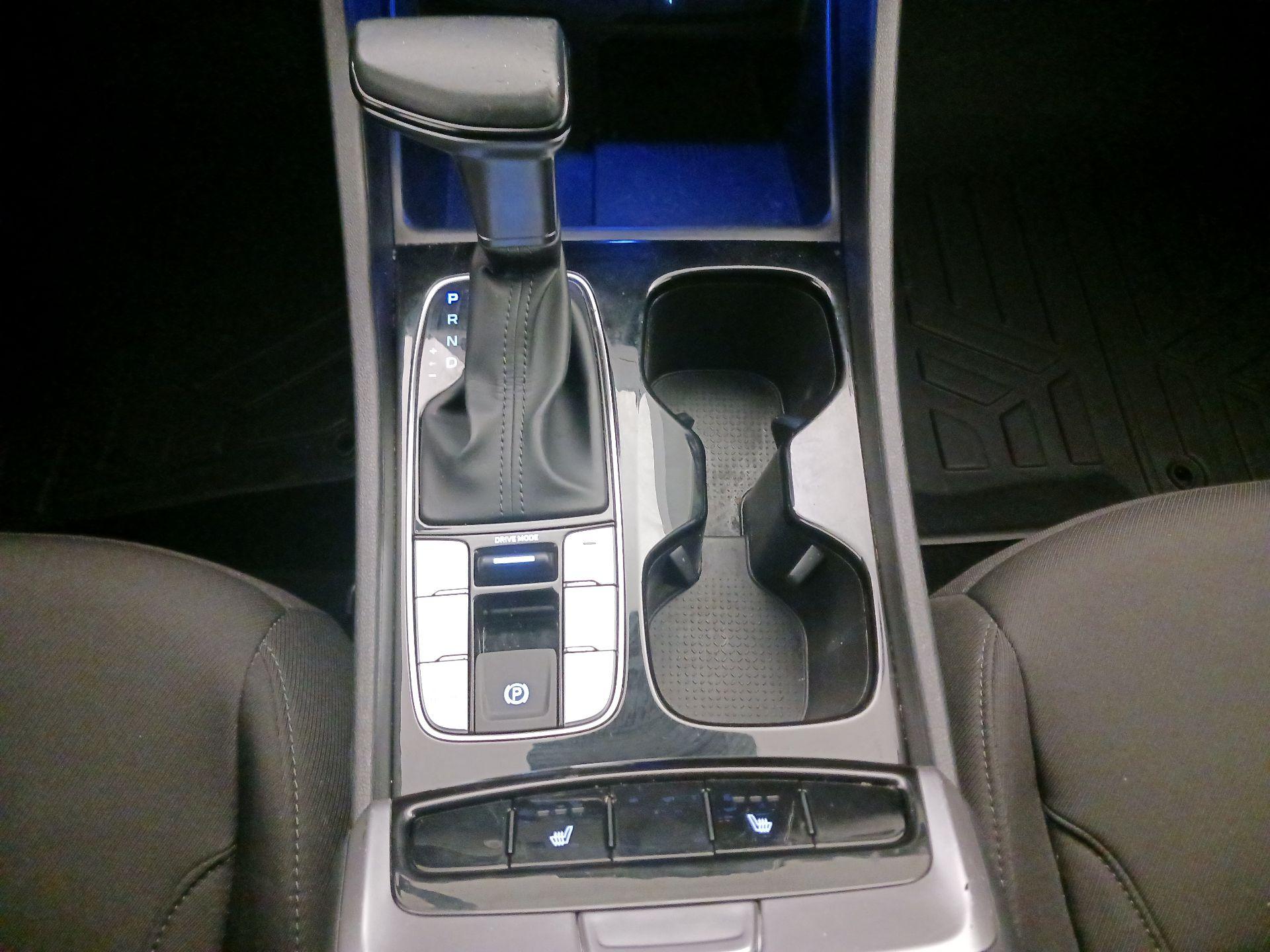 Thumbnail: 2022 Hyundai Tucson - 16