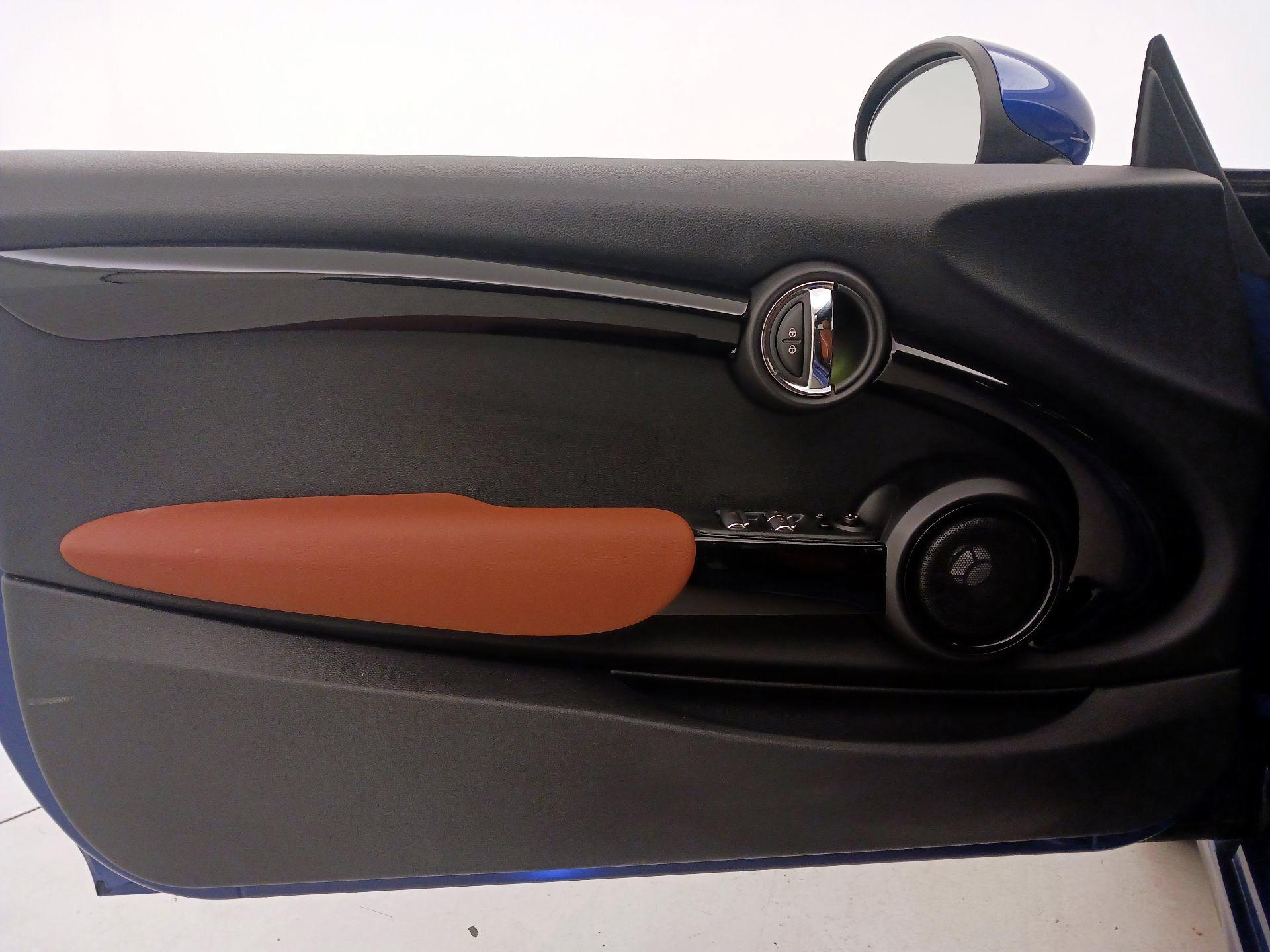 Thumbnail: 2019 MINI Cooper - 12