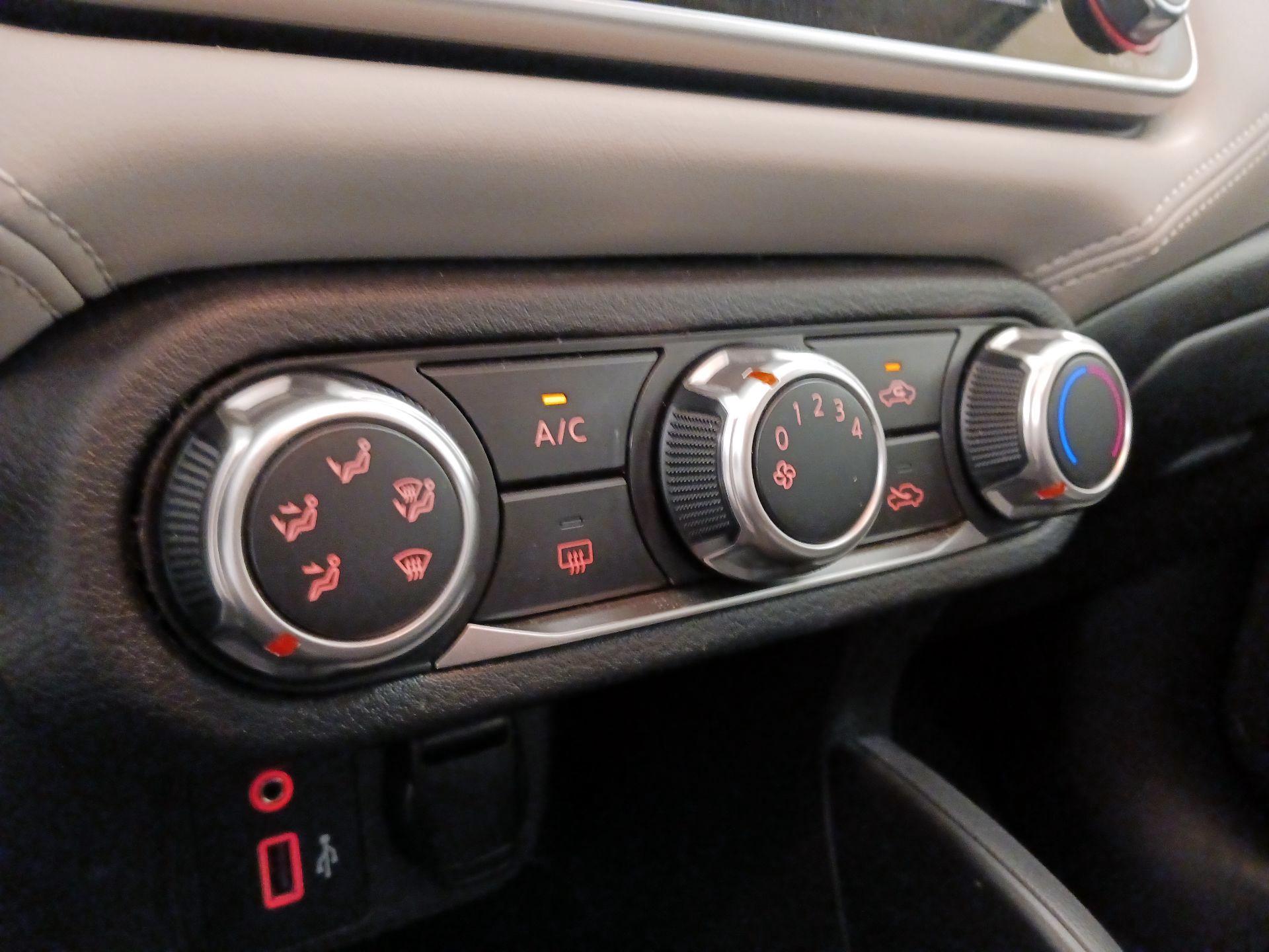 Thumbnail: 2020 Nissan Versa - 15