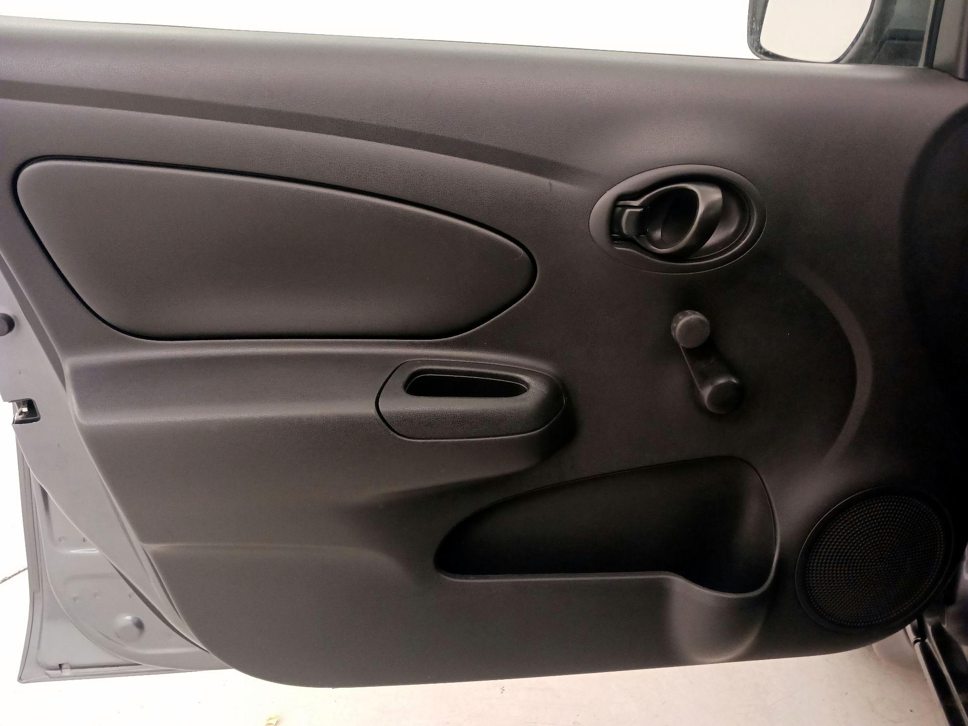 Thumbnail: 2018 Nissan Versa - 12