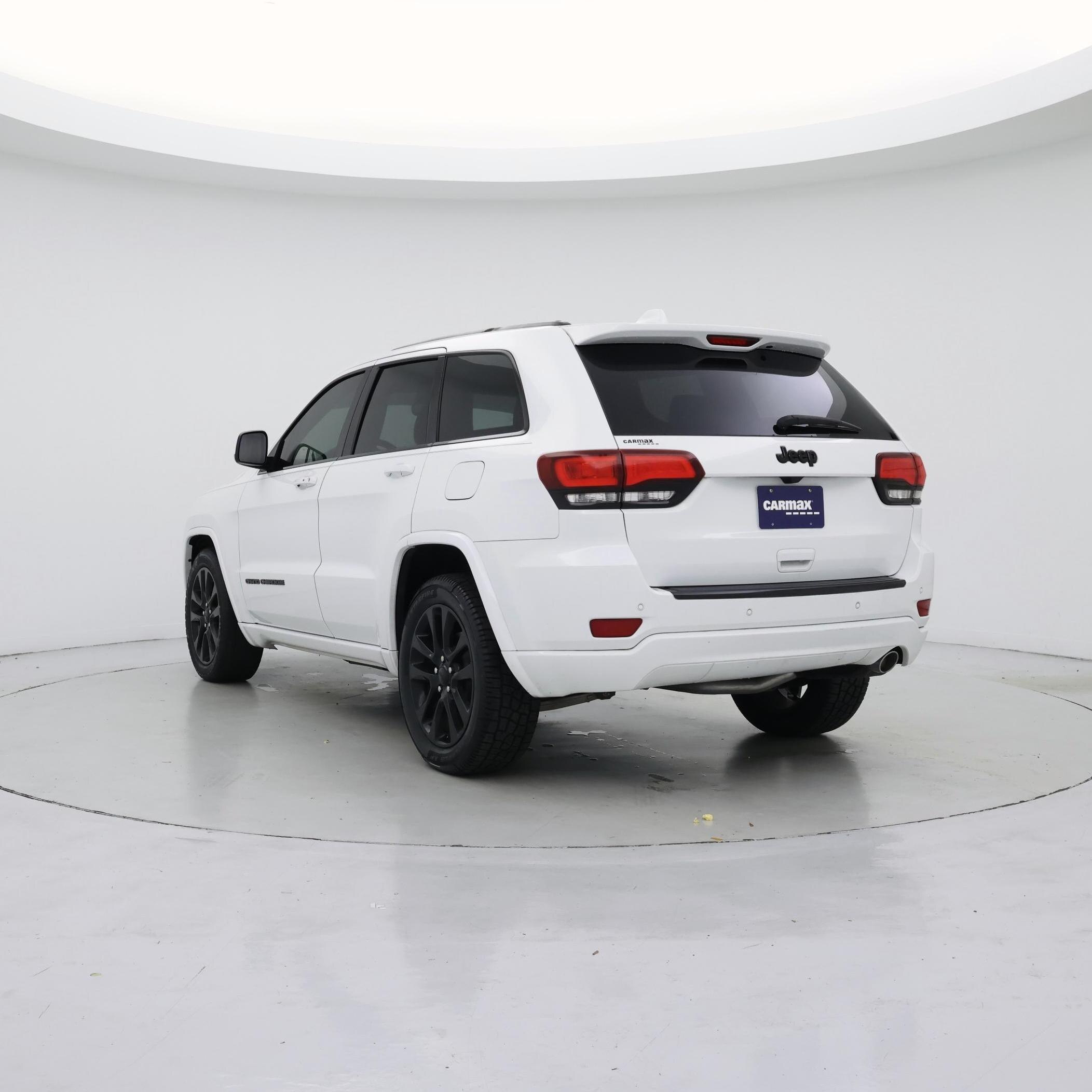 Thumbnail: 2018 Jeep Grand Cherokee - 2