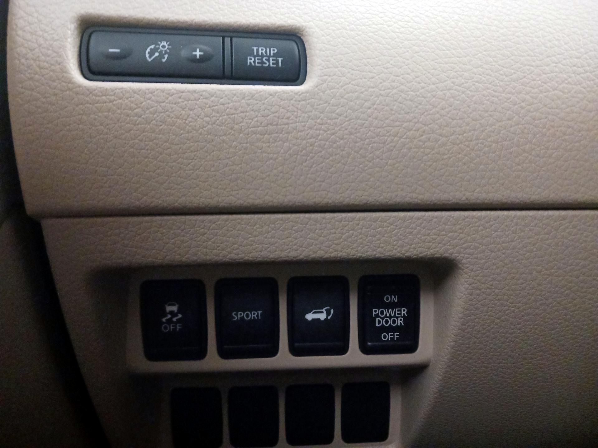 Thumbnail: 2014 Nissan Rogue - 13