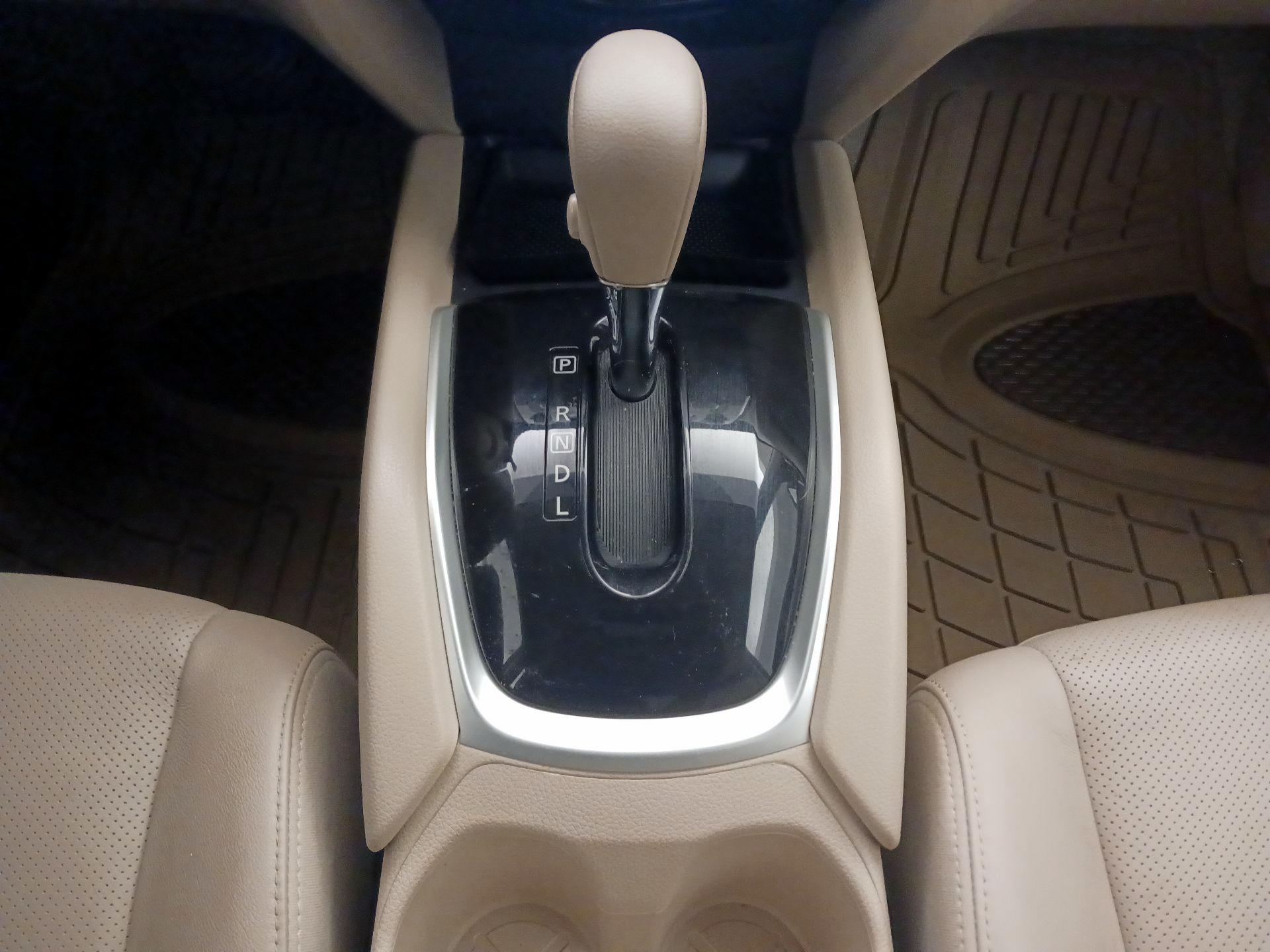 Thumbnail: 2014 Nissan Rogue - 18