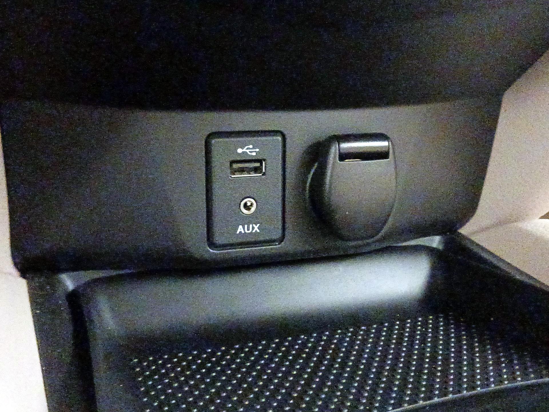 Thumbnail: 2014 Nissan Rogue - 19