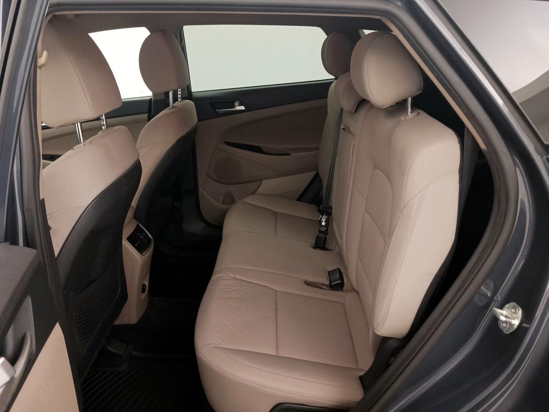 Thumbnail: 2020 Hyundai Tucson - 19