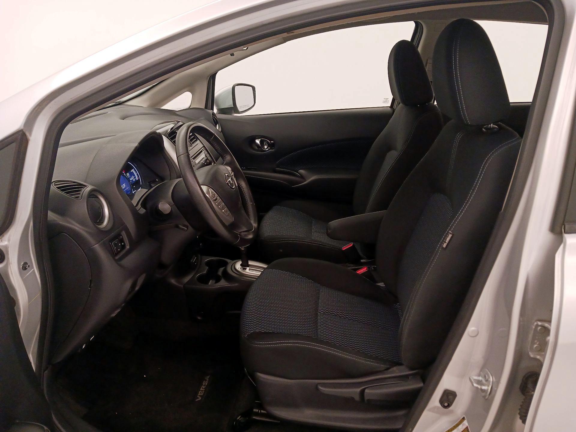 Thumbnail: 2017 Nissan Versa Note - 11