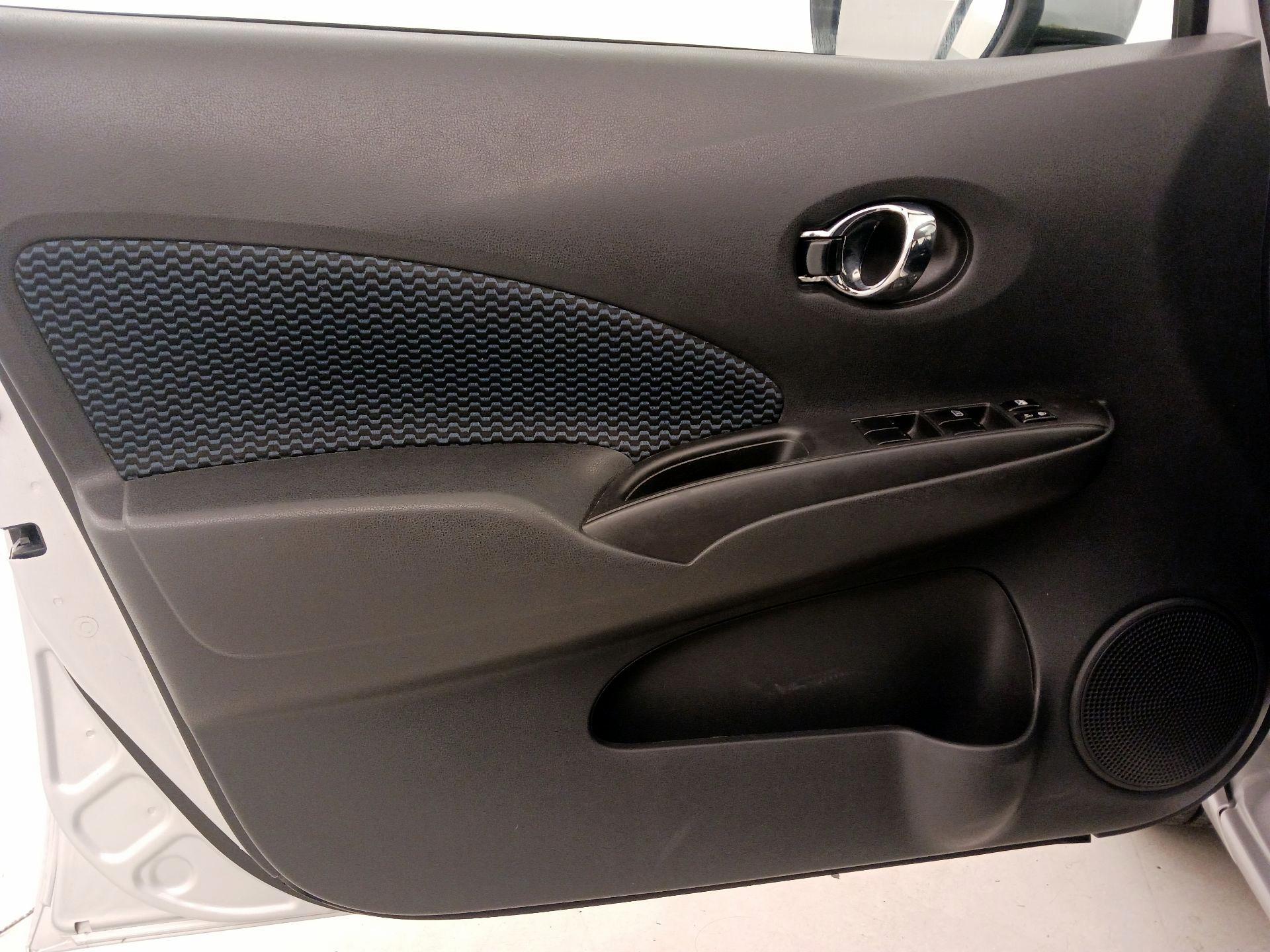 Thumbnail: 2017 Nissan Versa Note - 12