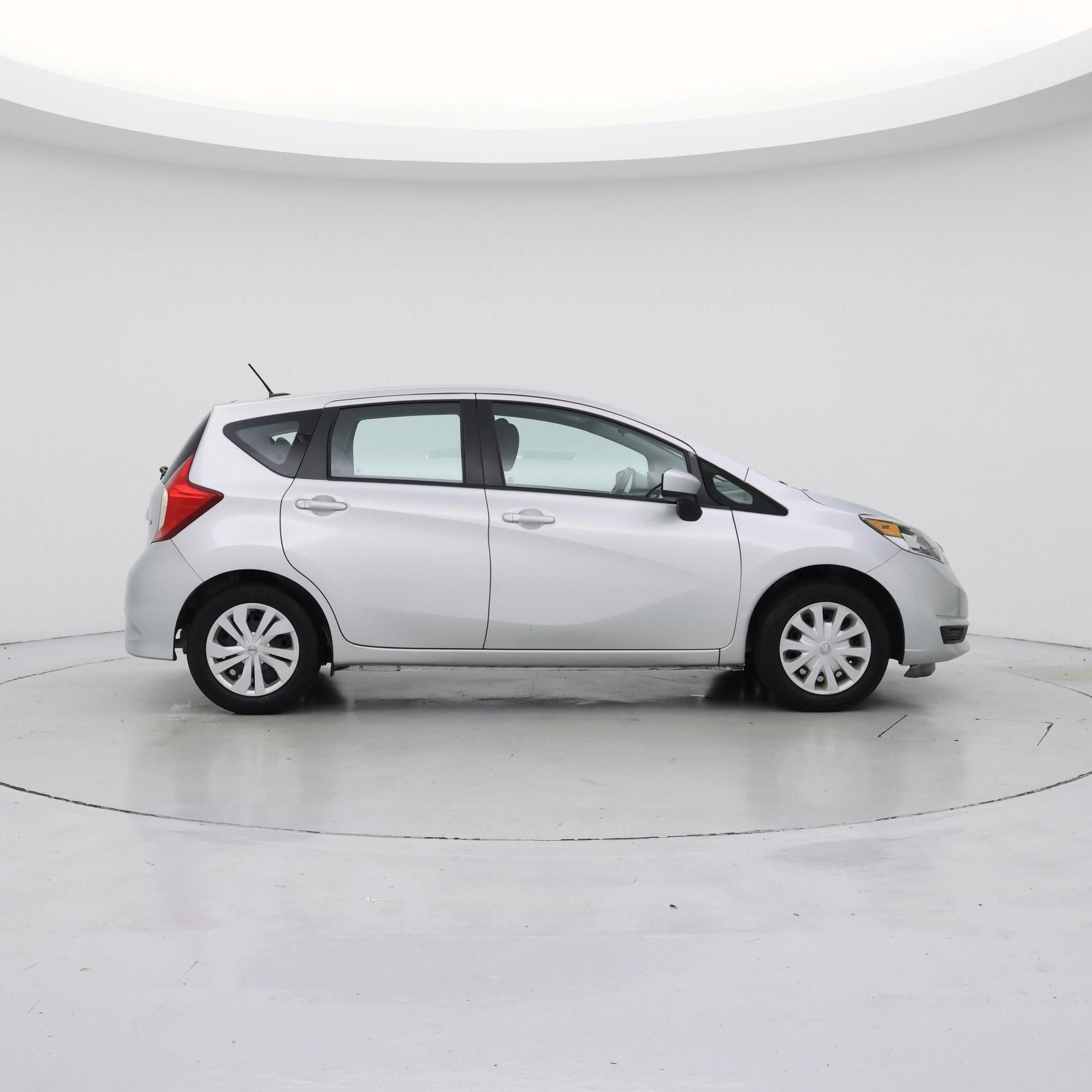 Thumbnail: 2017 Nissan Versa Note - 7