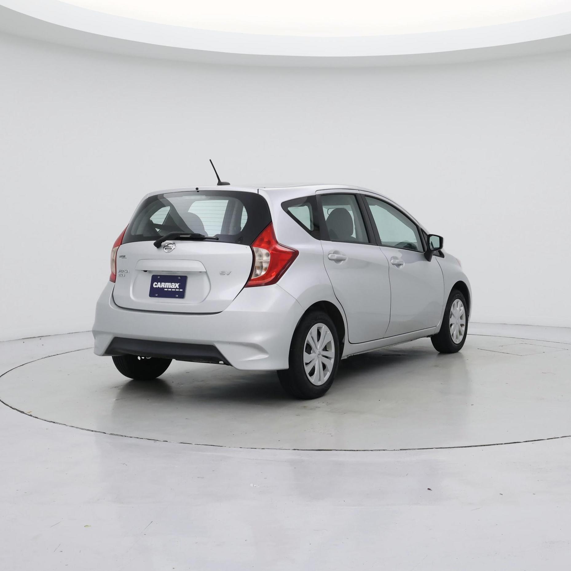 Thumbnail: 2017 Nissan Versa Note - 8