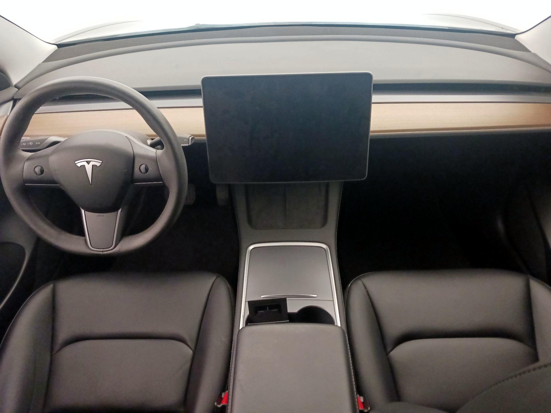 Thumbnail: 2023 Tesla Model 3 - 9