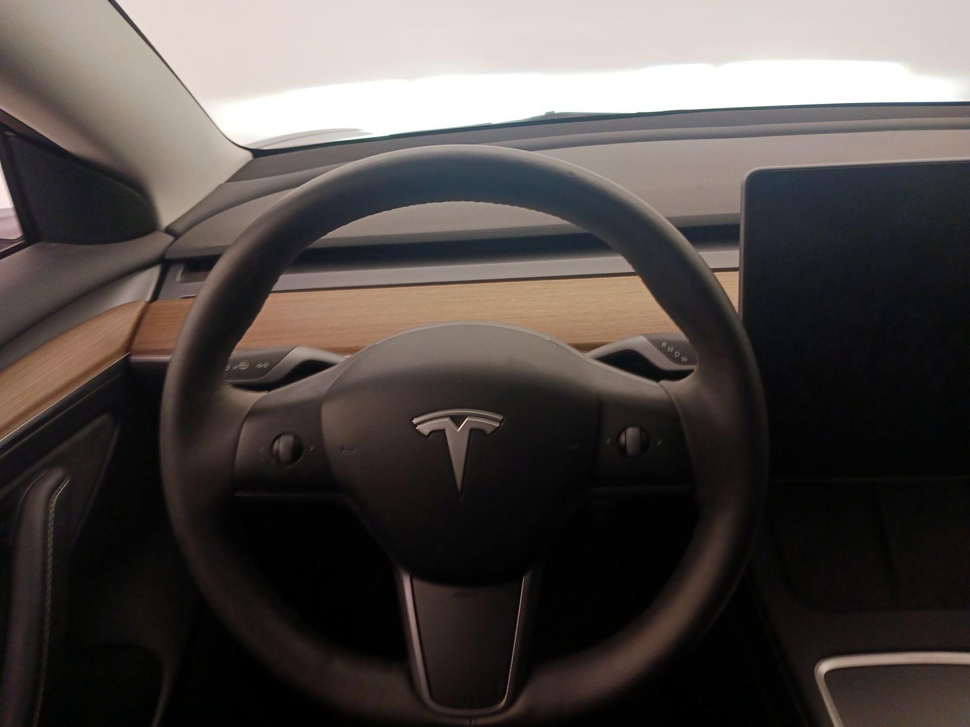 Thumbnail: 2023 Tesla Model 3 - 10