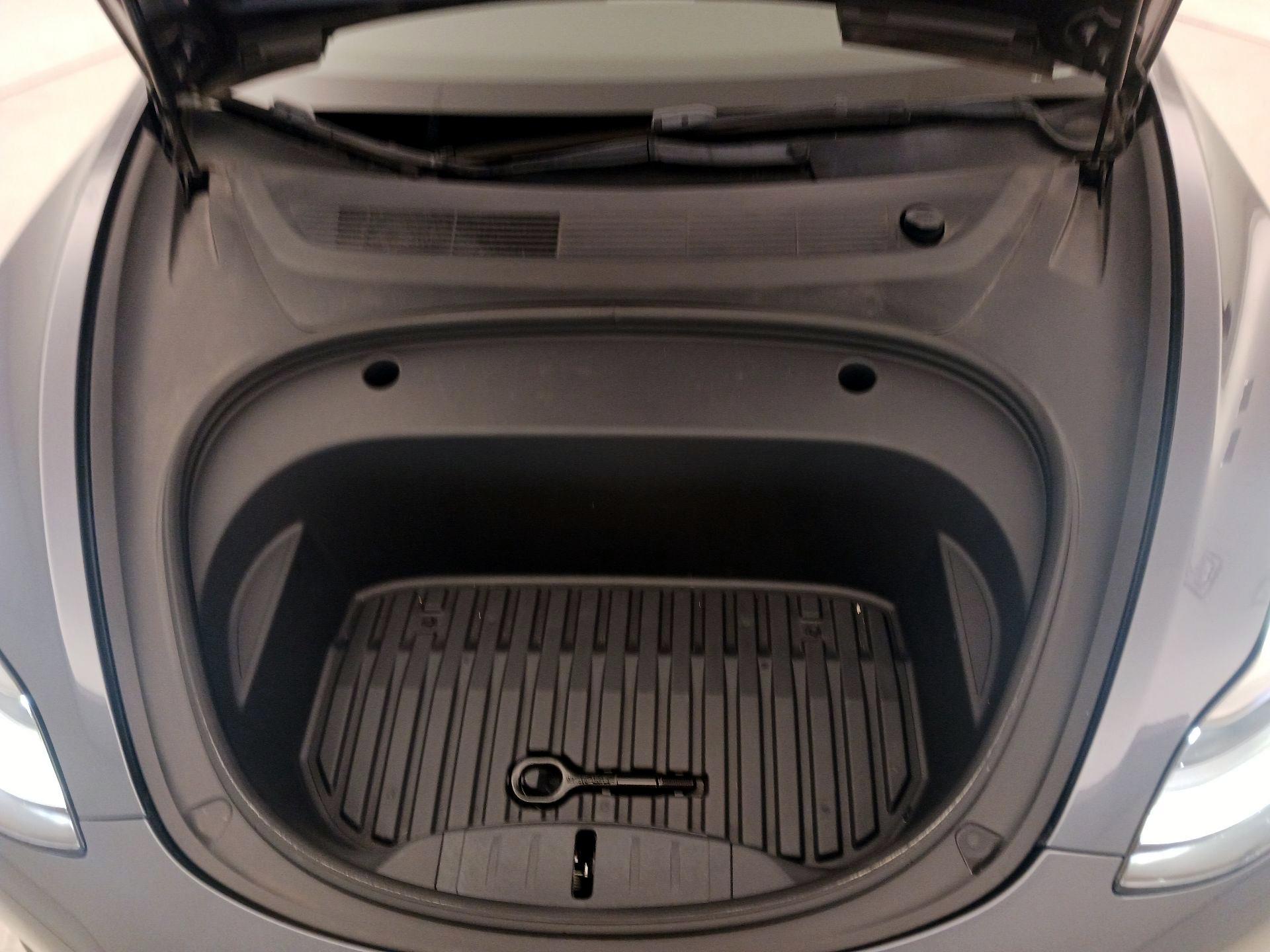 Thumbnail: 2023 Tesla Model 3 - 20