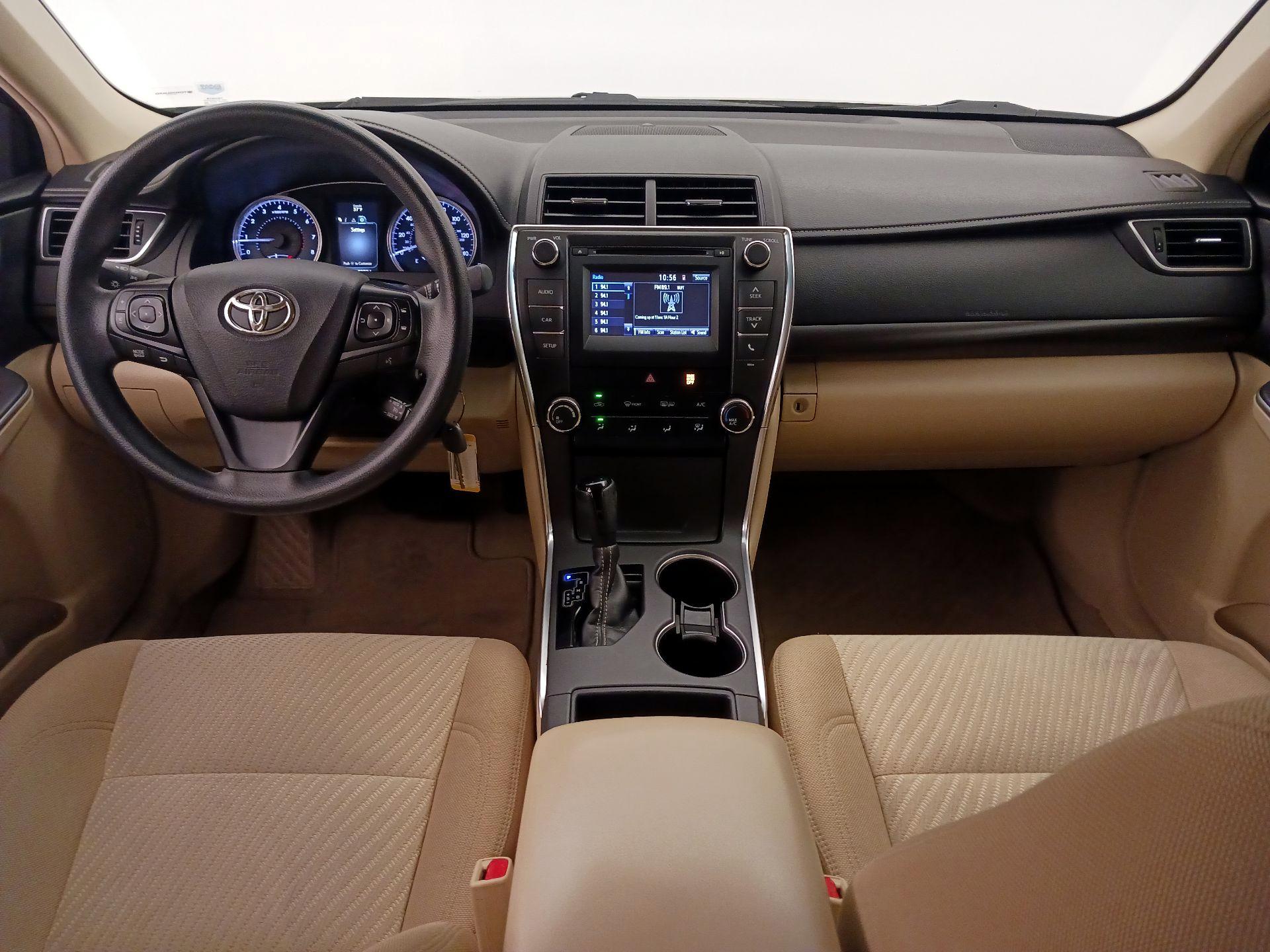 Thumbnail: 2017 Toyota Camry - 9