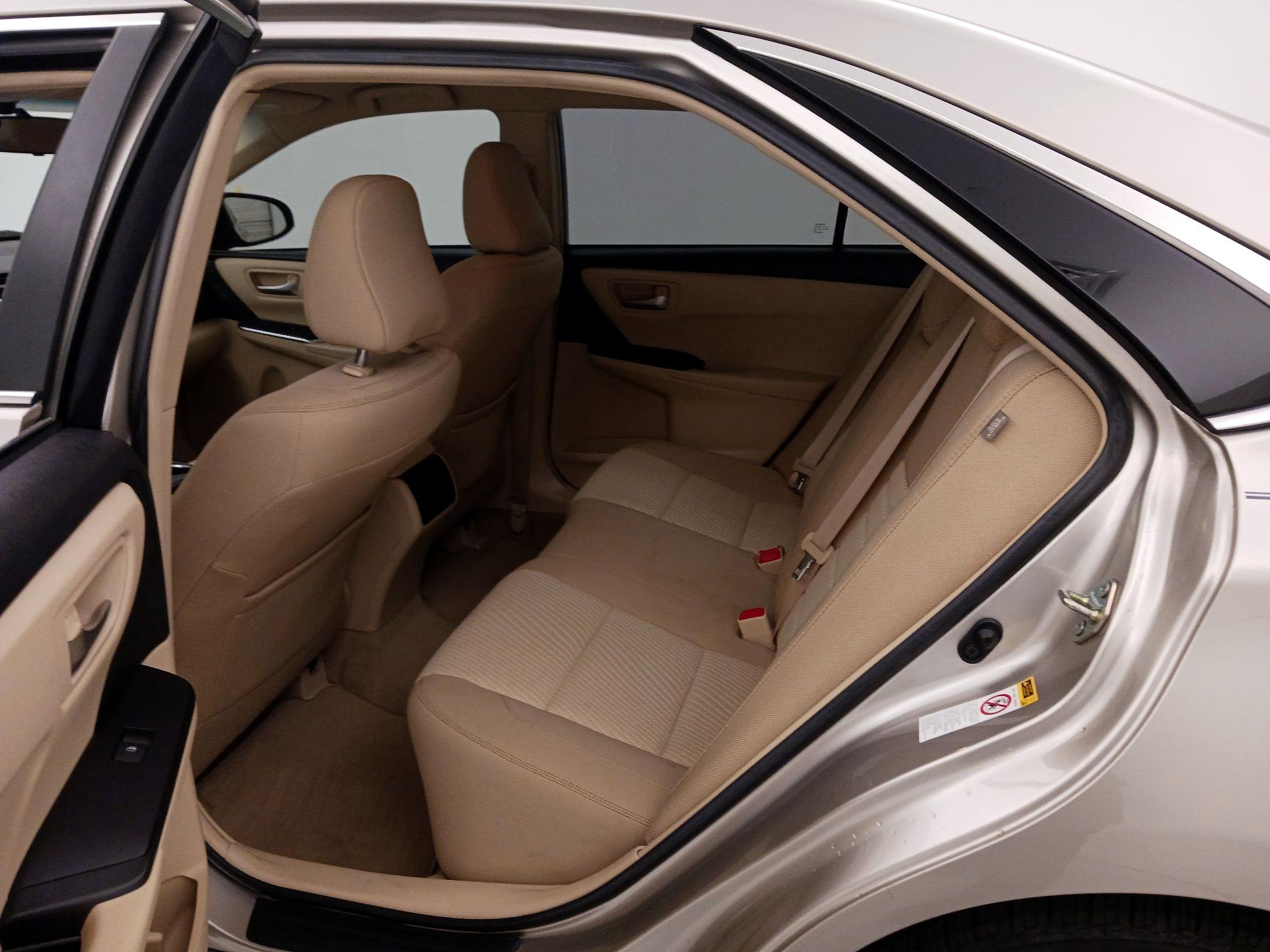 Thumbnail: 2017 Toyota Camry - 19