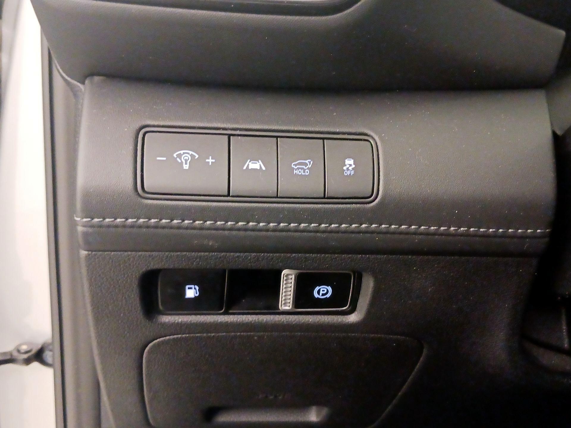 Thumbnail: 2022 Hyundai Santa Fe - 13