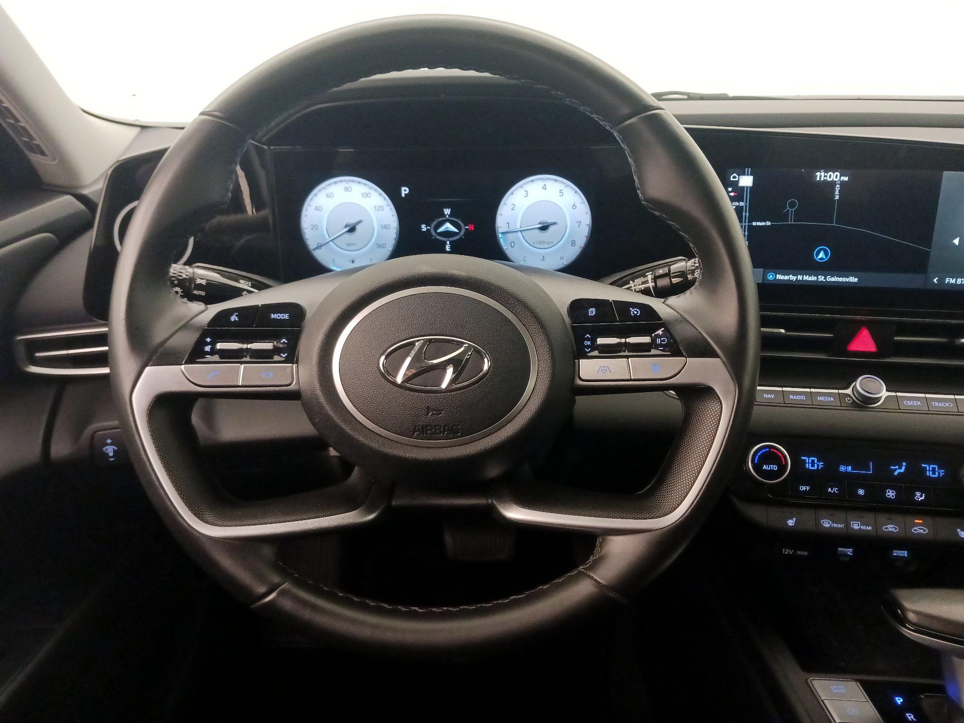 Thumbnail: 2023 Hyundai Elantra - 10