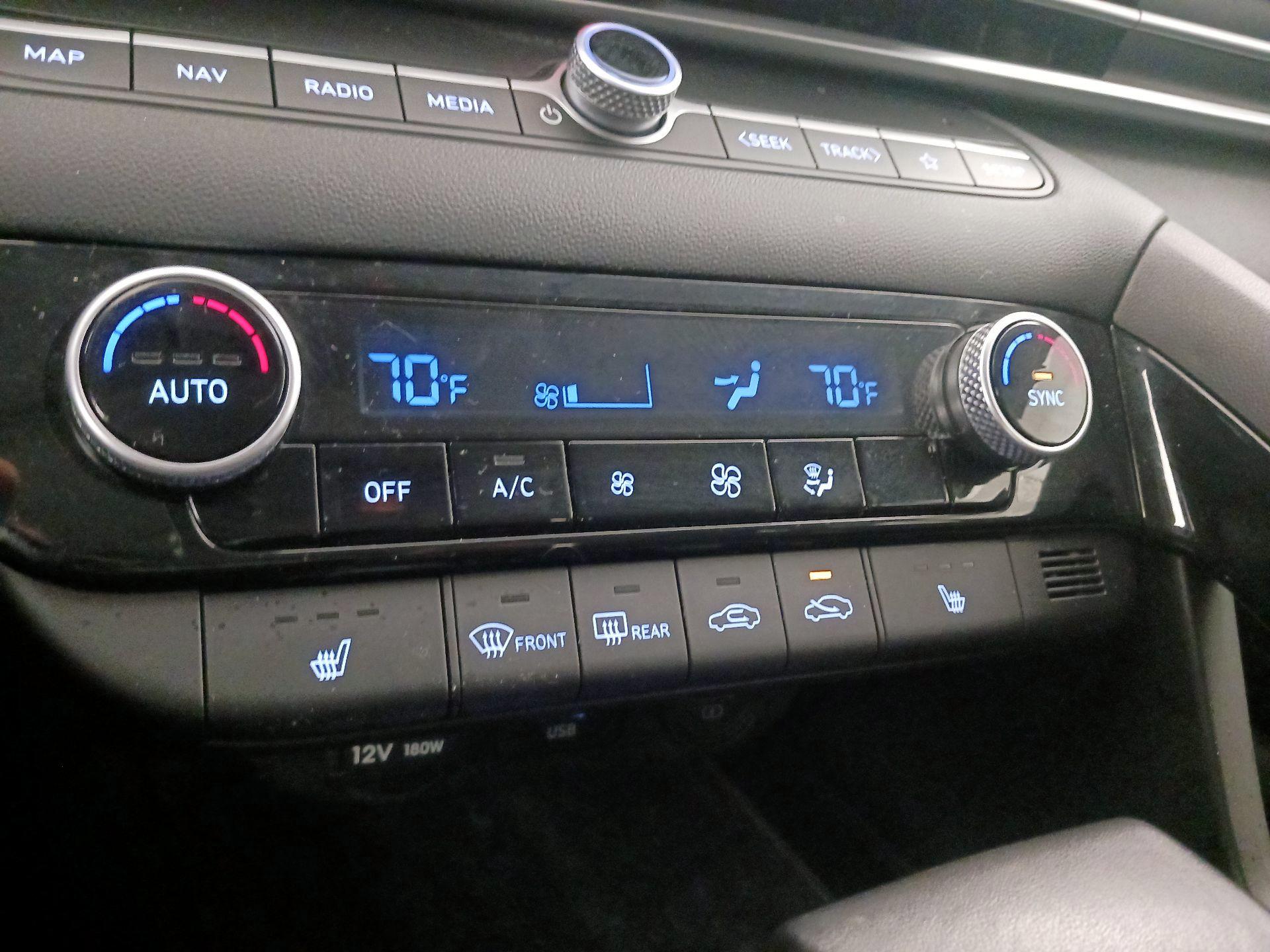 Thumbnail: 2023 Hyundai Elantra - 17