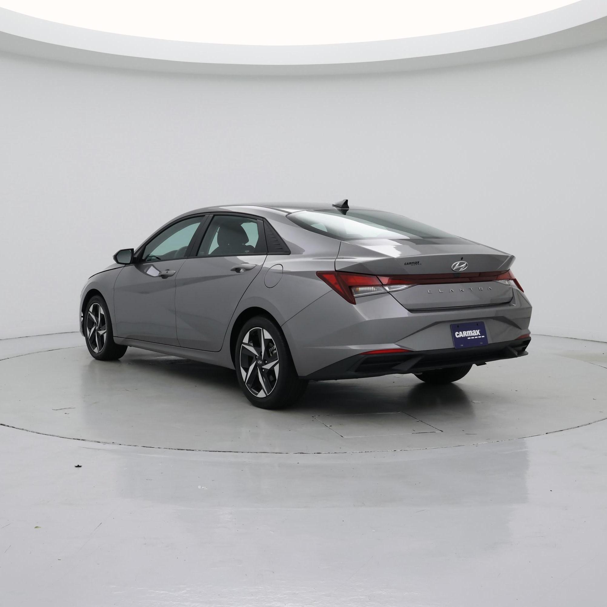 Thumbnail: 2023 Hyundai Elantra - 2