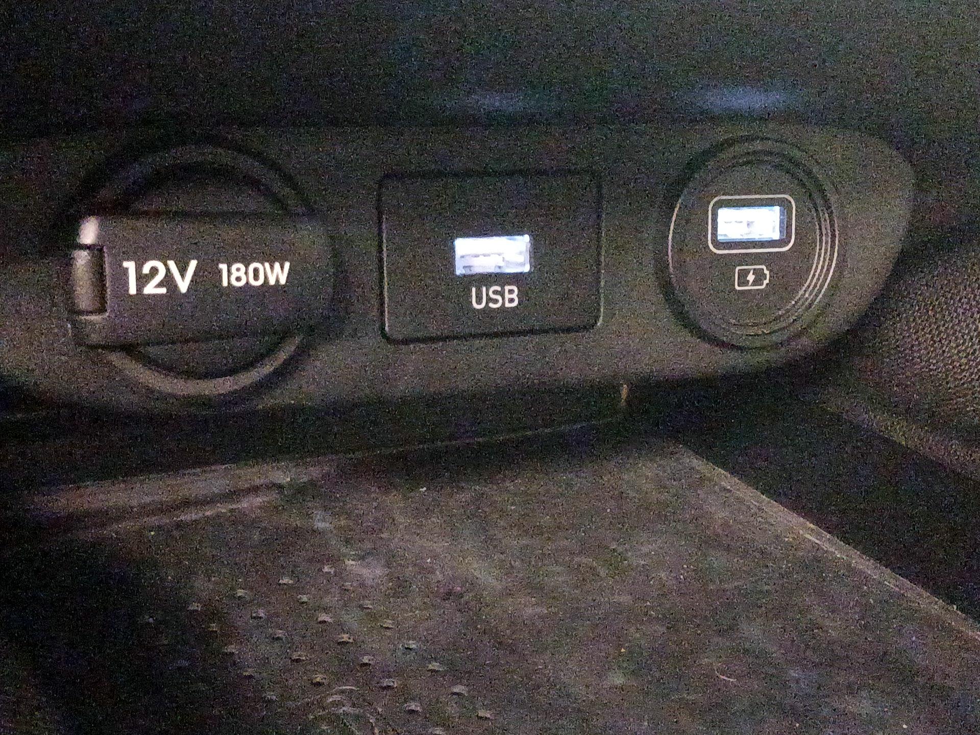 Thumbnail: 2023 Hyundai Elantra - 19