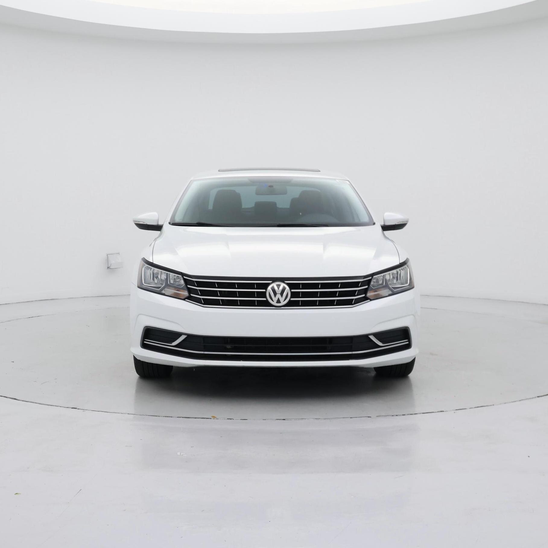 Thumbnail: 2016 Volkswagen Passat - 5
