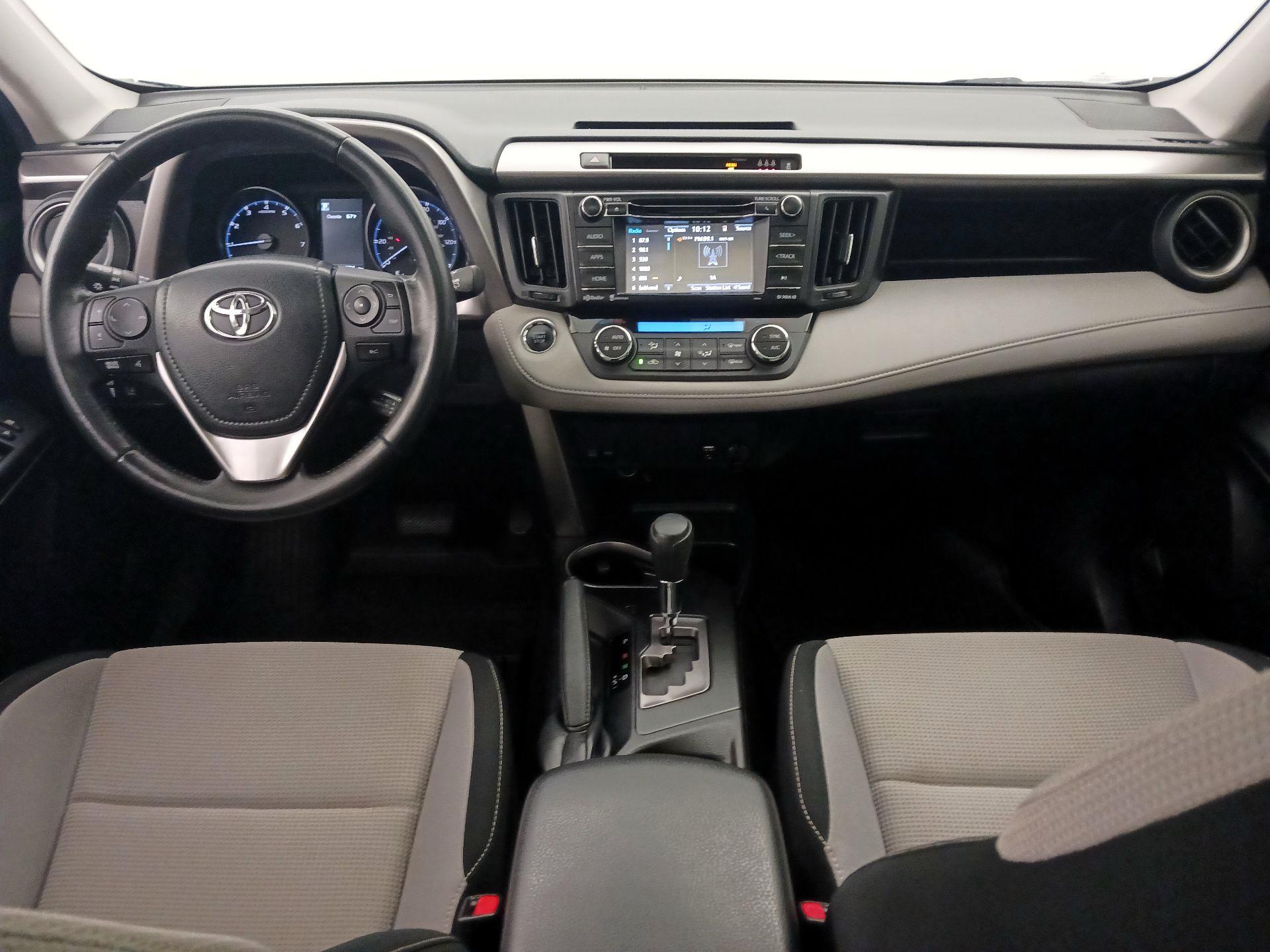 Thumbnail: 2018 Toyota RAV4 - 9