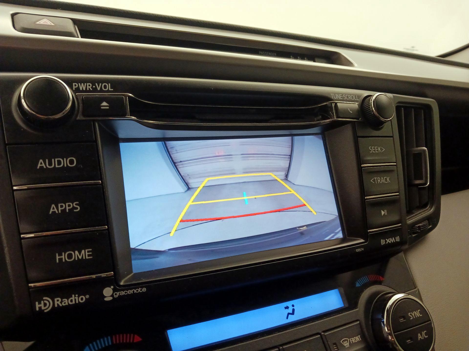 Thumbnail: 2018 Toyota RAV4 - 14