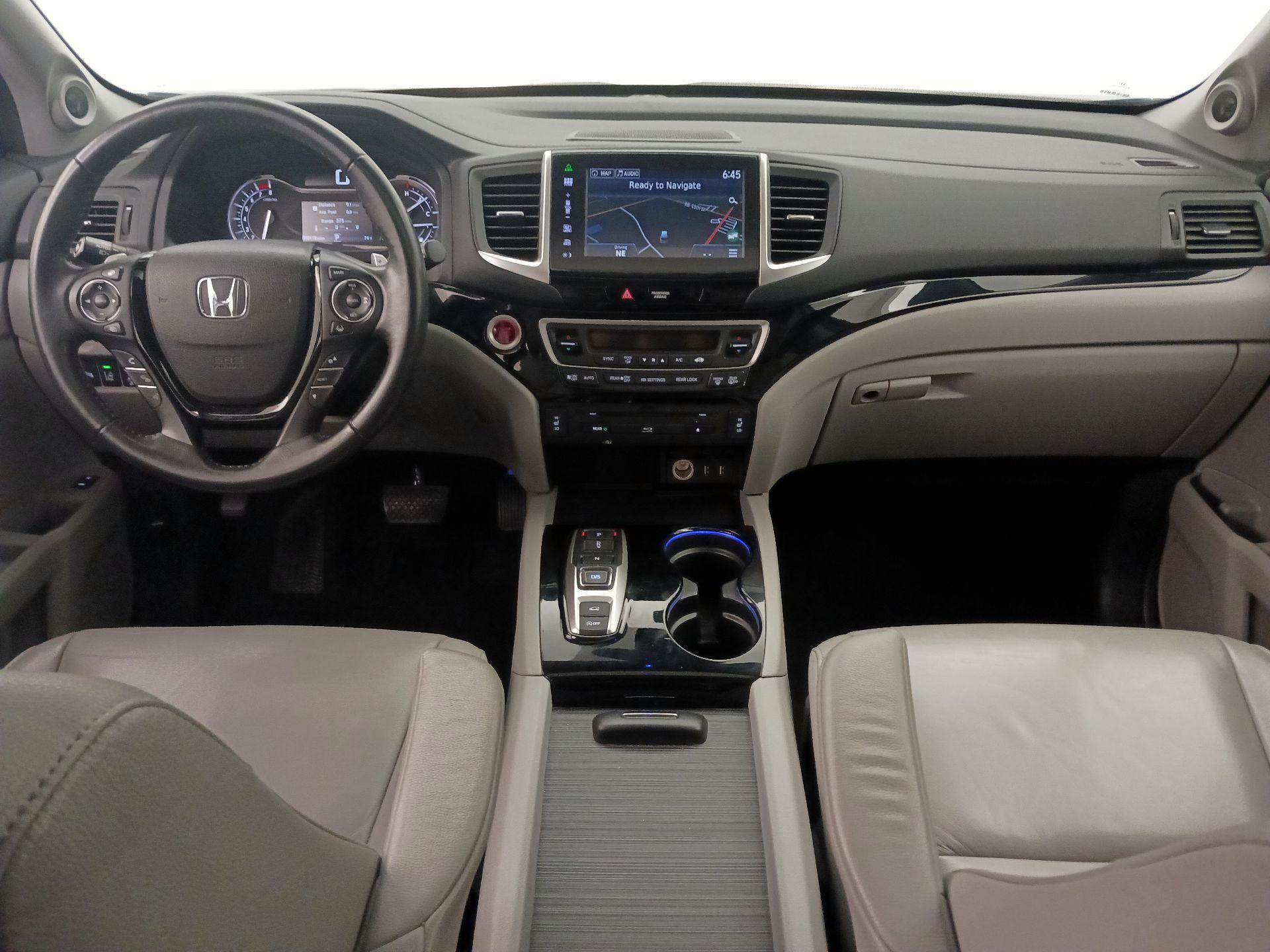 Thumbnail: 2016 Honda Pilot - 9