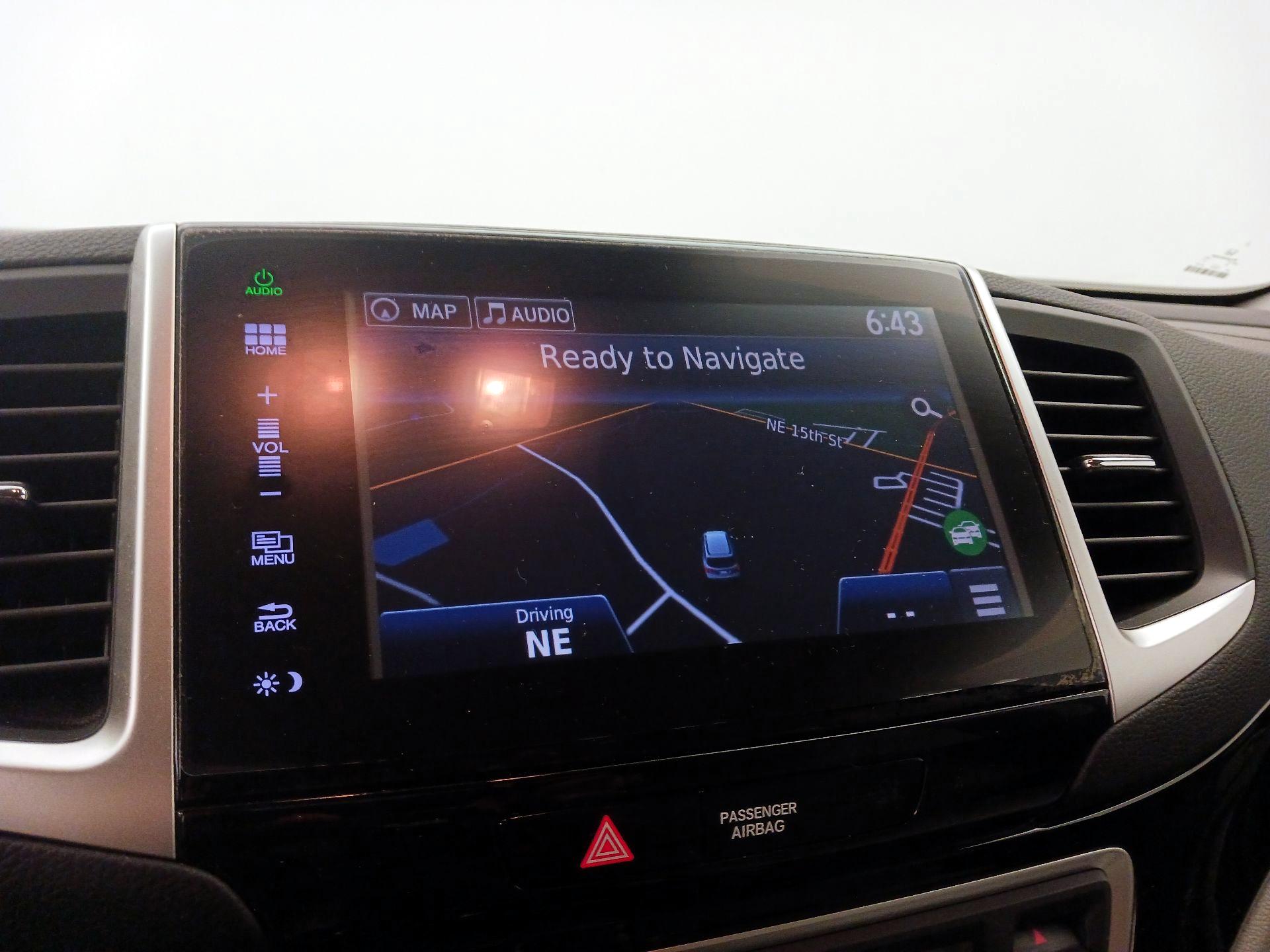 Thumbnail: 2016 Honda Pilot - 14