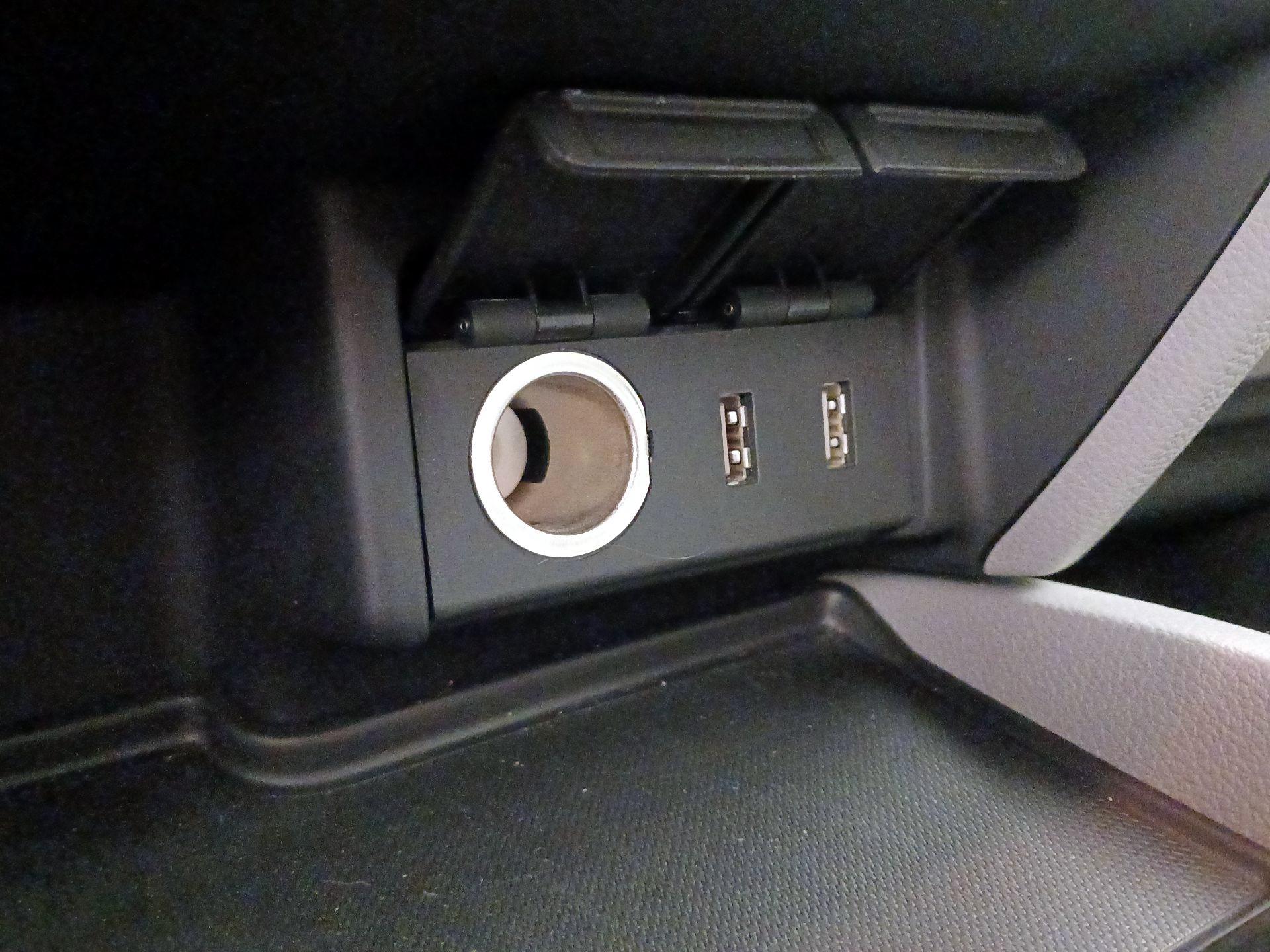 Thumbnail: 2016 Honda Pilot - 19