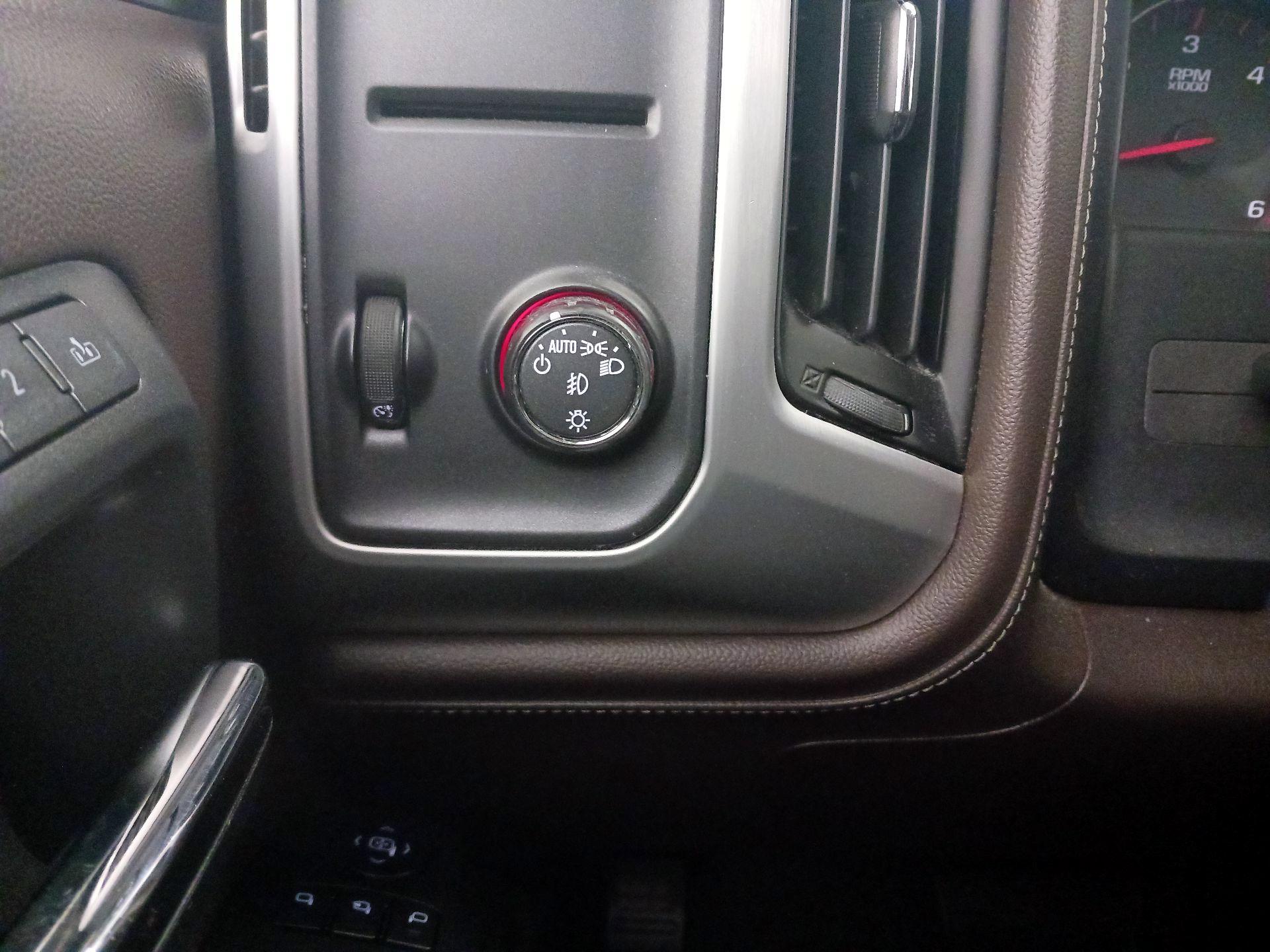 Thumbnail: 2015 GMC Sierra 1500 - 13