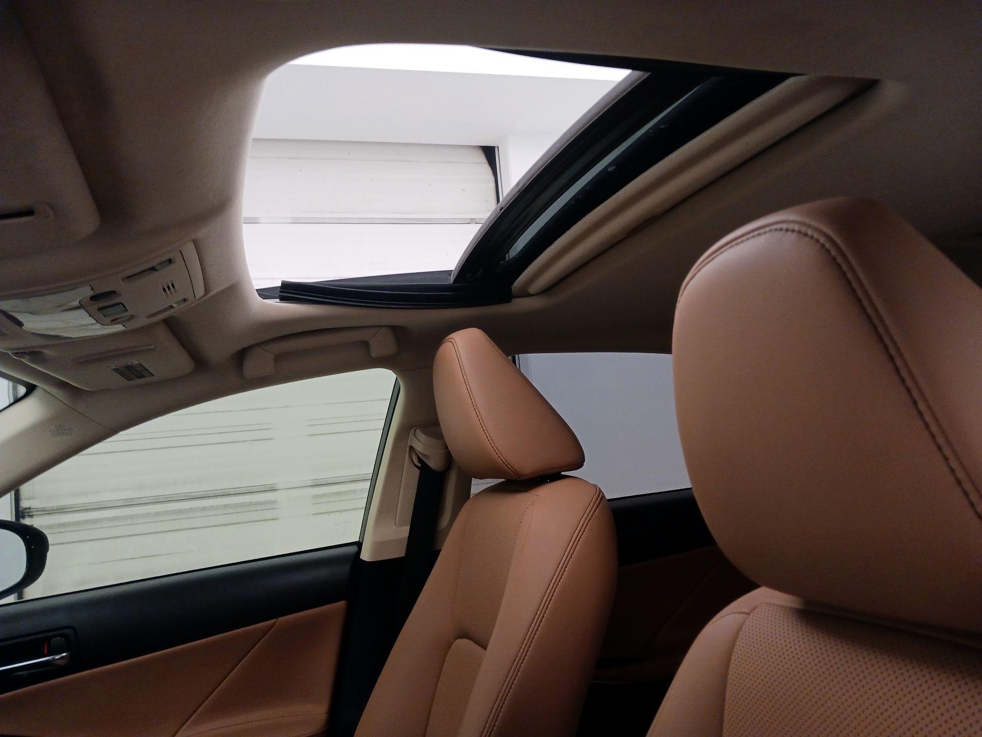 Thumbnail: 2014 Lexus IS - 19