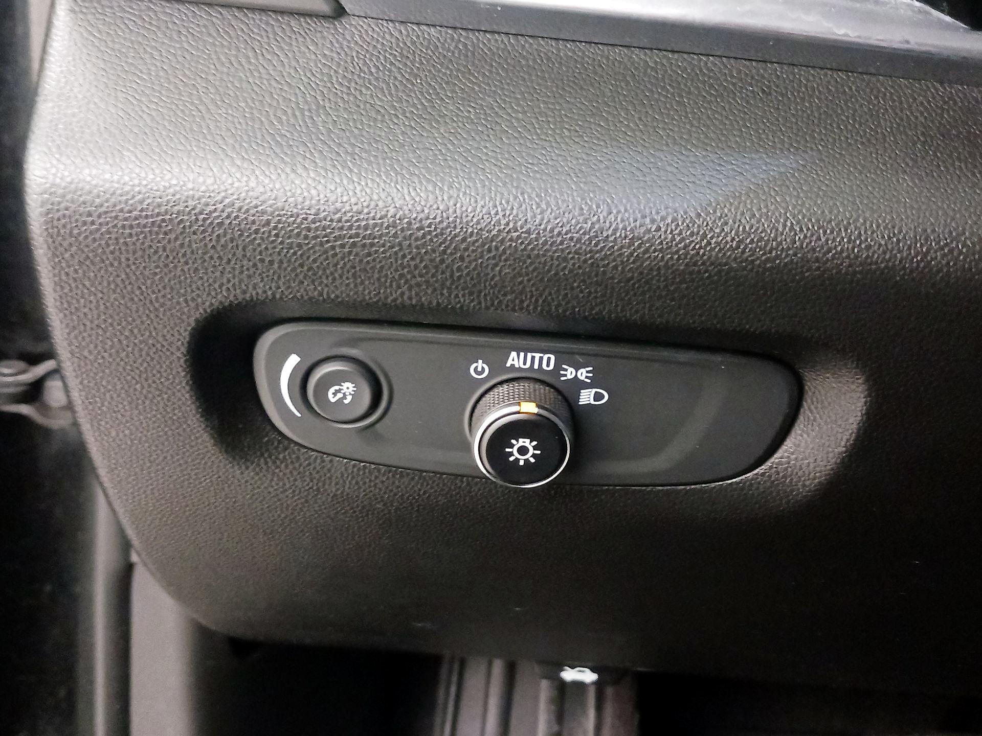 Thumbnail: 2019 Chevrolet Traverse - 13