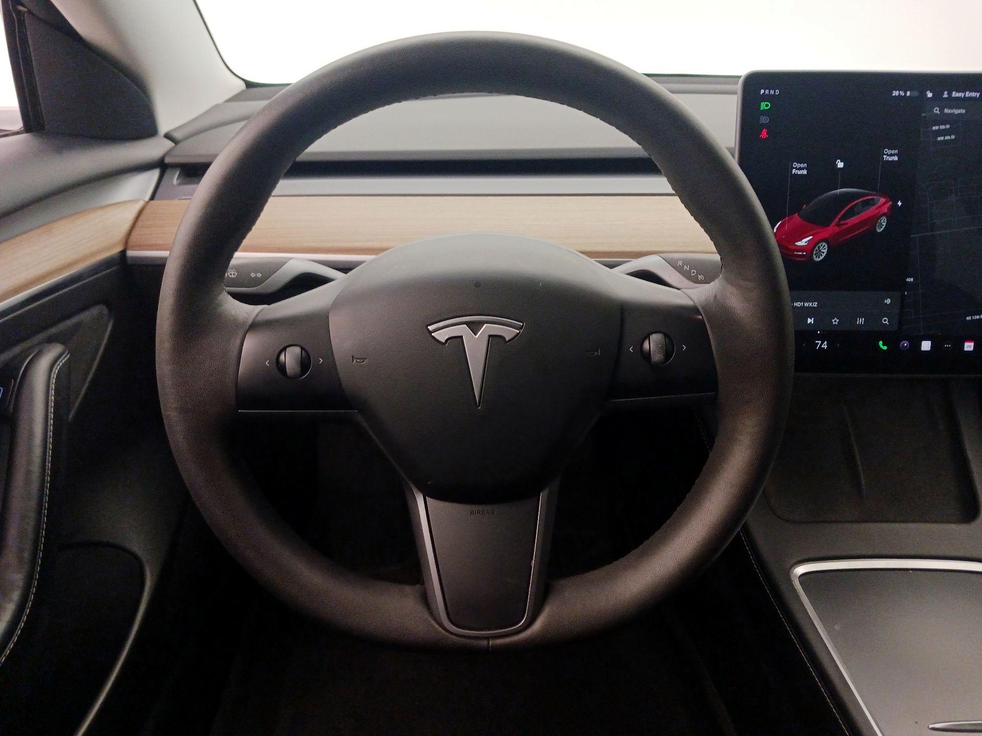 Thumbnail: 2021 Tesla Model 3 - 10