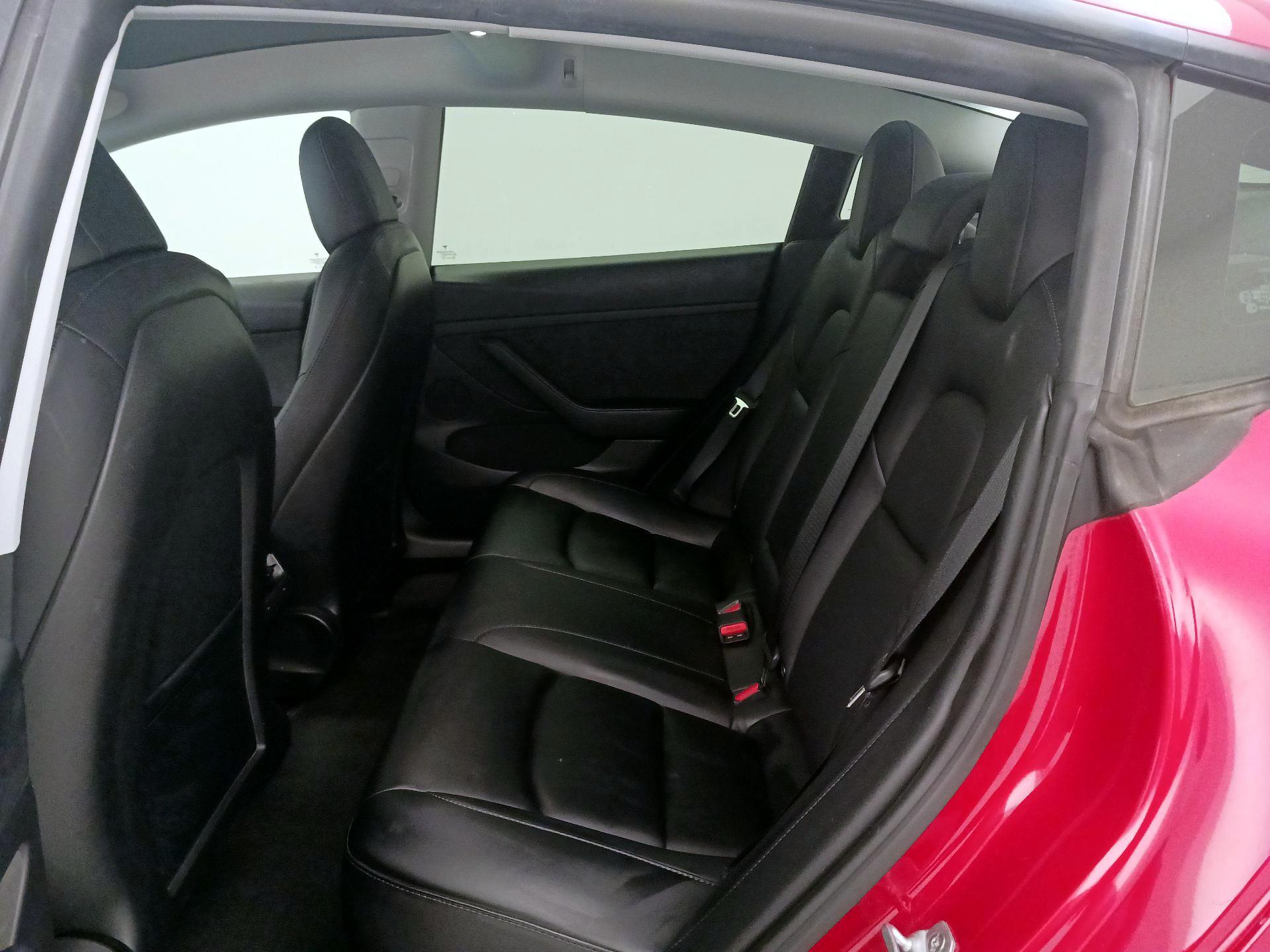 Thumbnail: 2021 Tesla Model 3 - 18