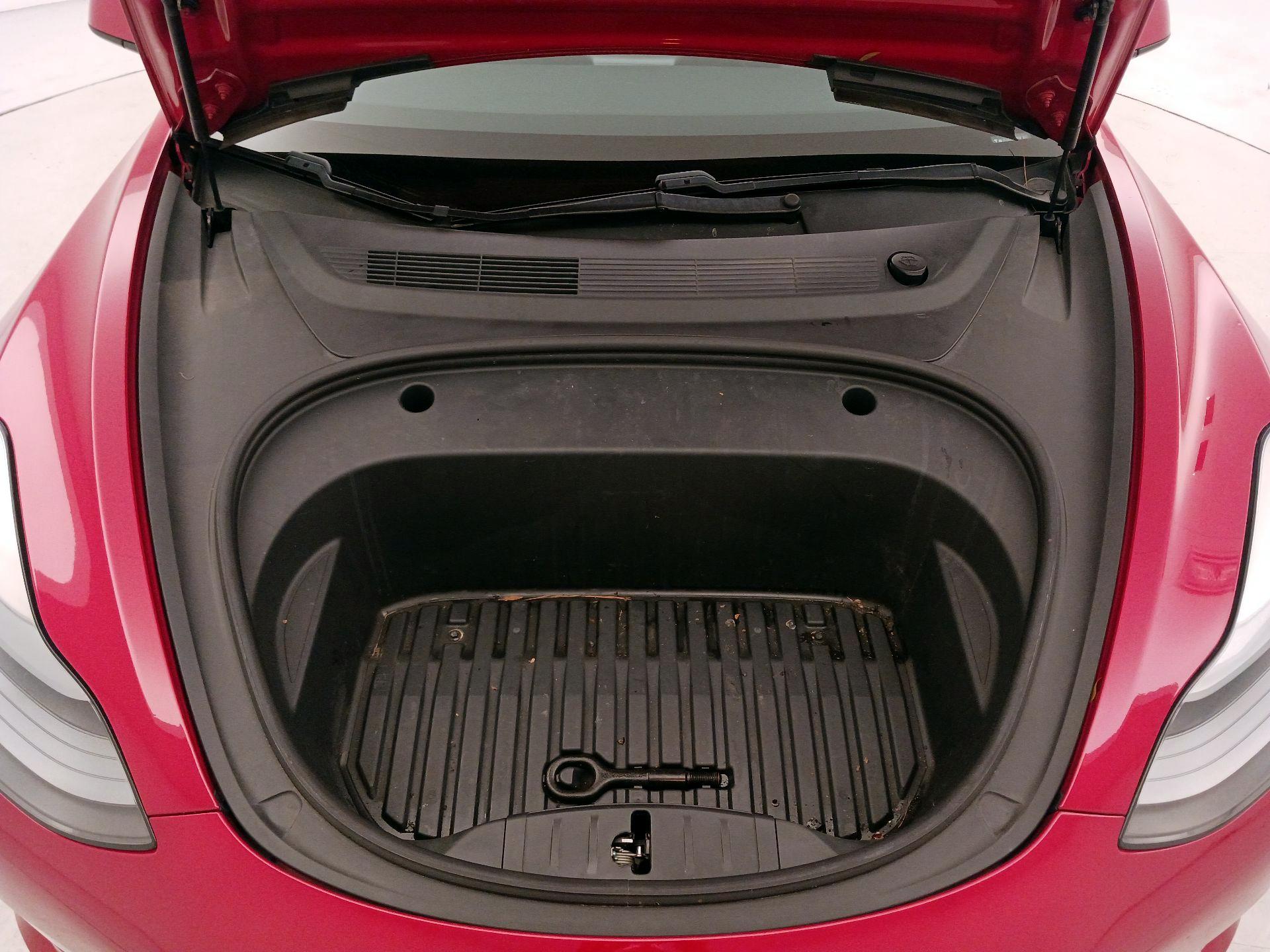 Thumbnail: 2021 Tesla Model 3 - 20