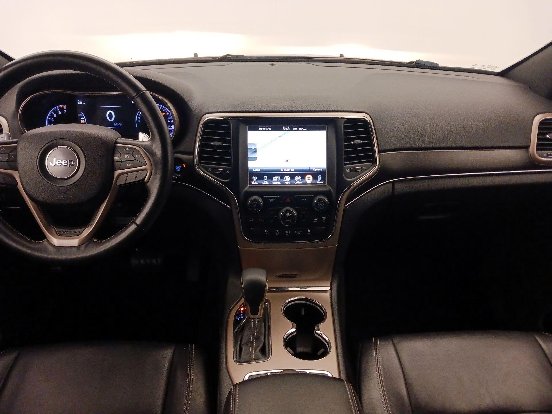 Thumbnail: 2016 Jeep Grand Cherokee - 9