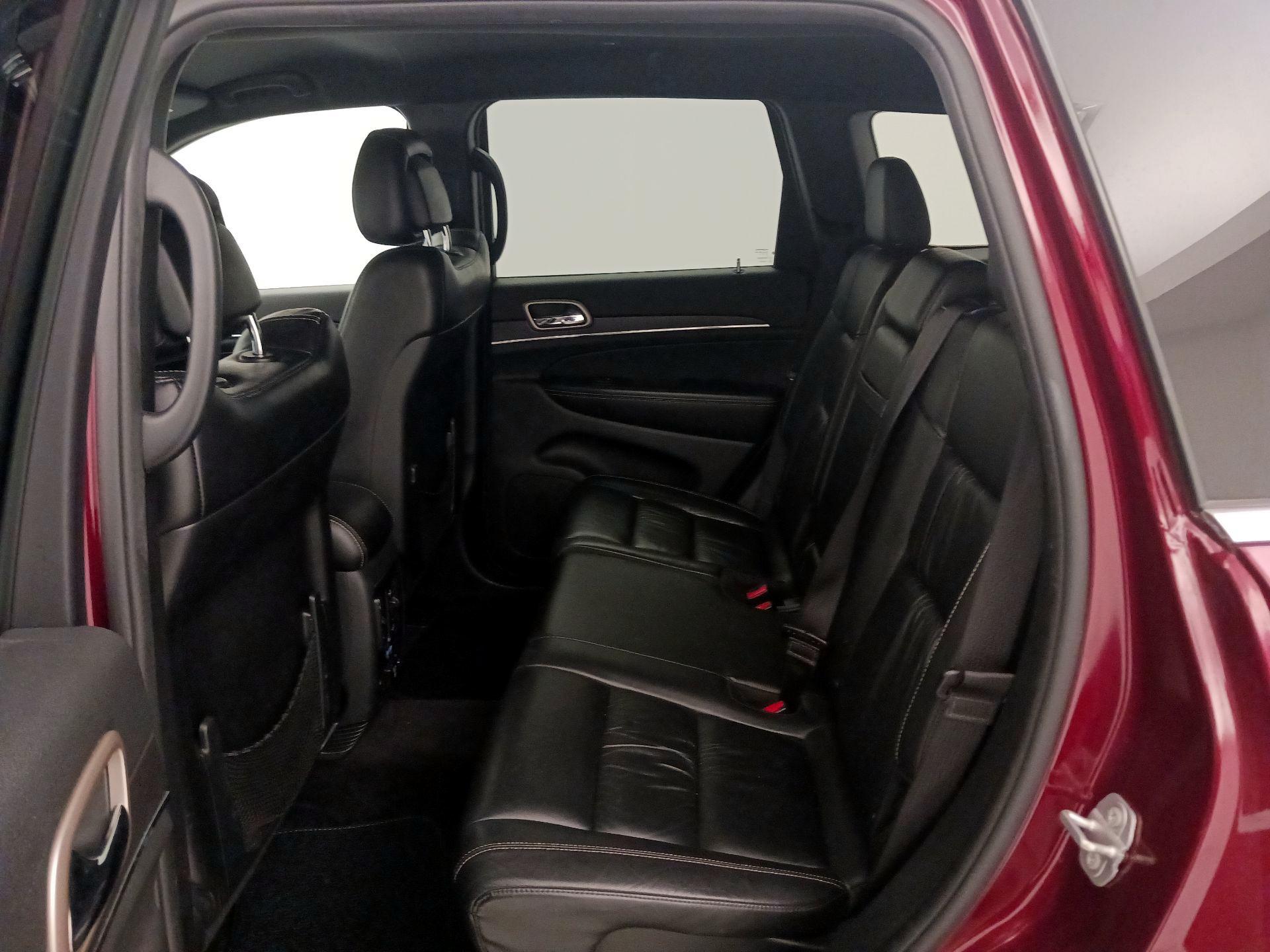 Thumbnail: 2016 Jeep Grand Cherokee - 20