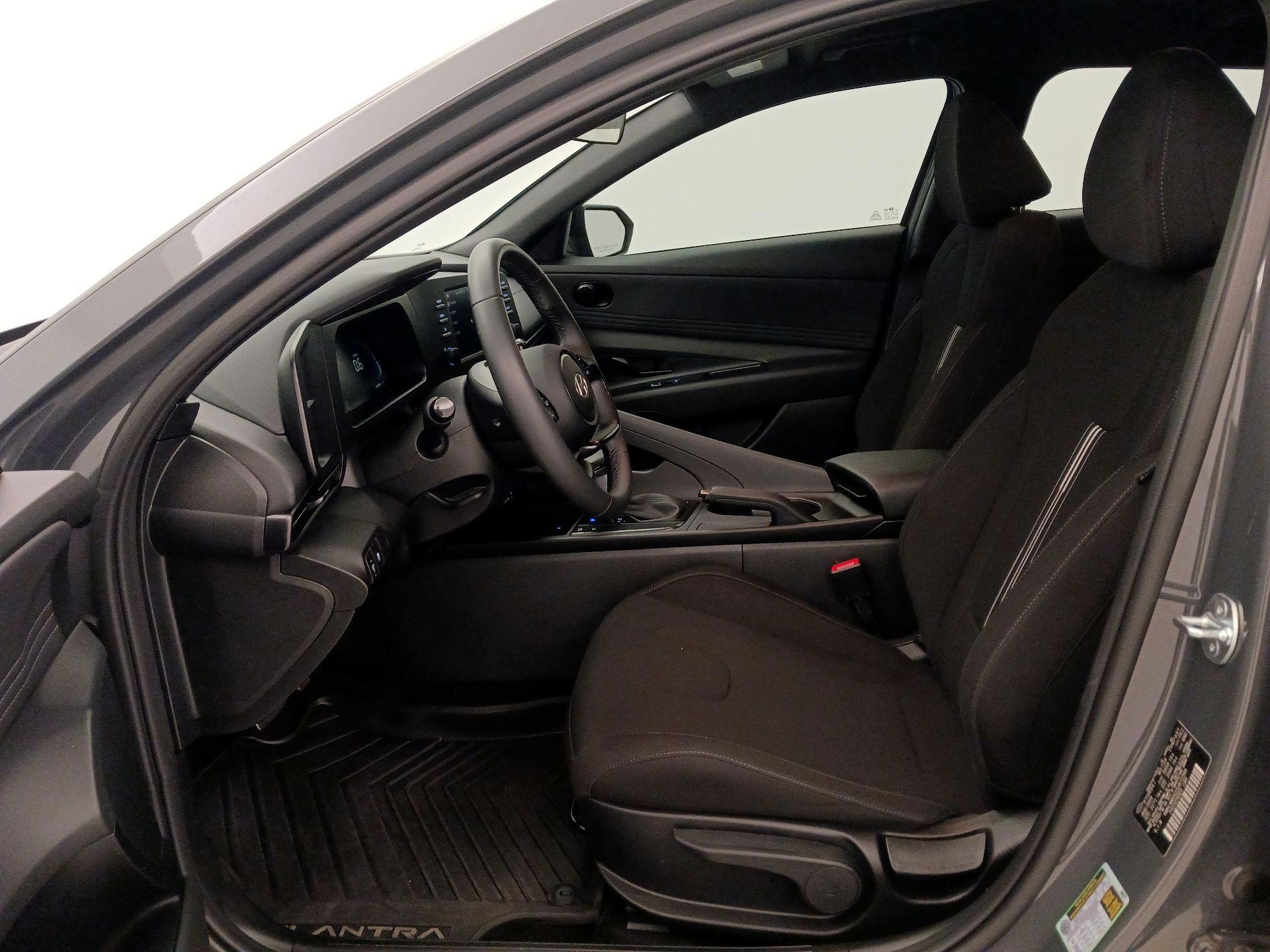 Thumbnail: 2025 Hyundai Elantra - 11