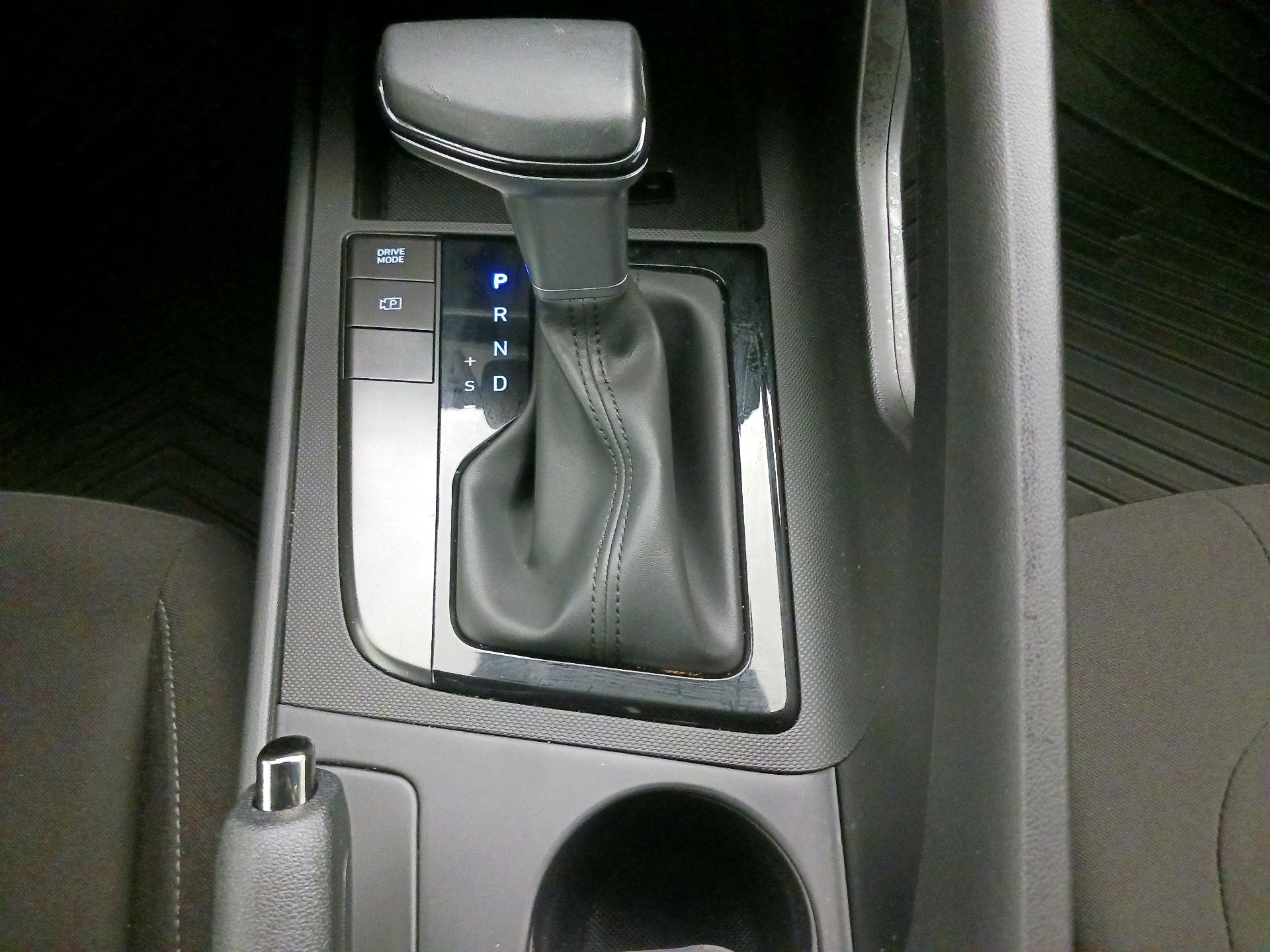 Thumbnail: 2025 Hyundai Elantra - 17